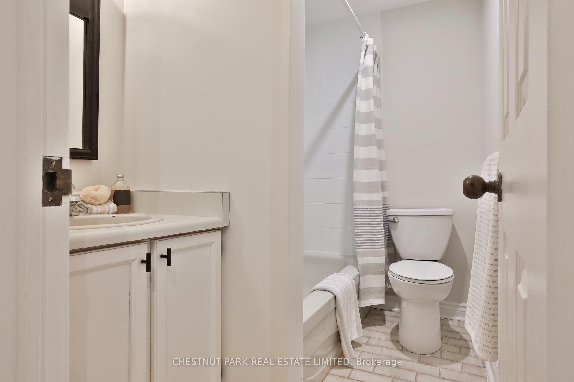Photo 22 of 71 Alcorn Avenue, Toronto, Yonge-St. Clair — HOMEH