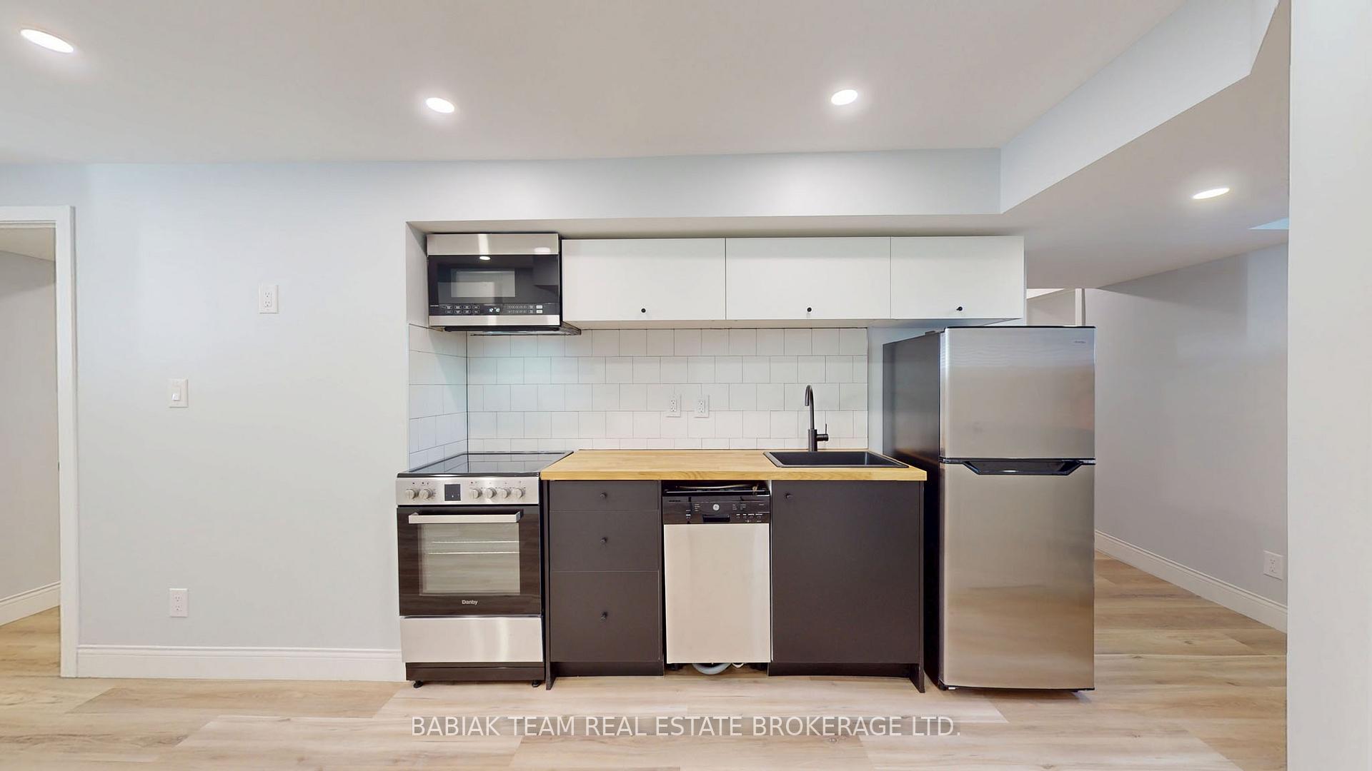 Photo 11 of Unit Lower, 545 Northcliffe Boulevard, Toronto, Oakwood Village — HOMEH