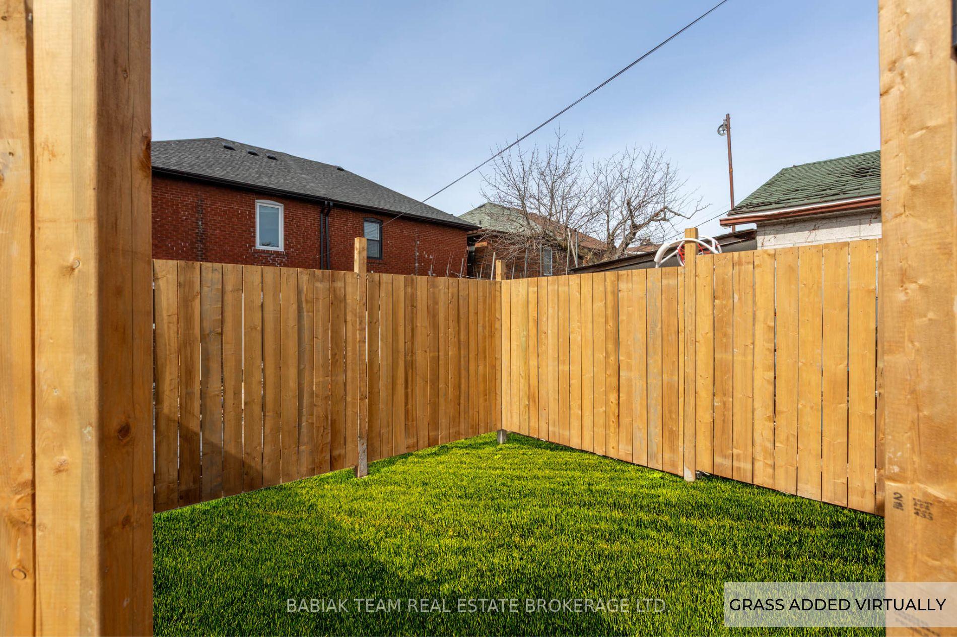 Photo 30 of Unit Lower, 545 Northcliffe Boulevard, Toronto, Oakwood Village — HOMEH