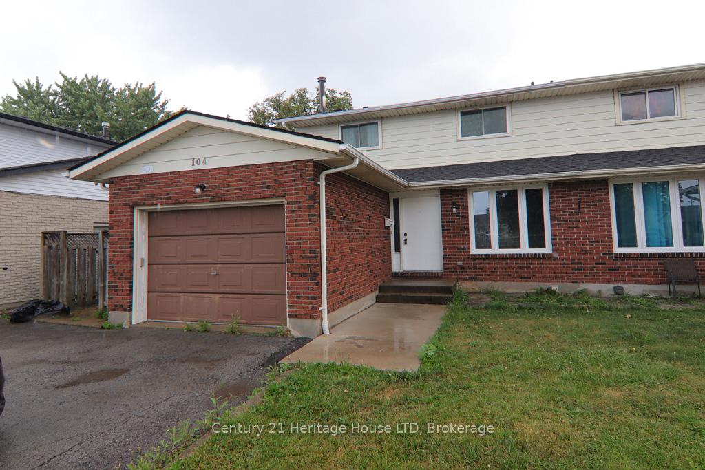 Photo 2 of 104 Tupper Drive, Thorold, Confederation Heights — HOMEH
