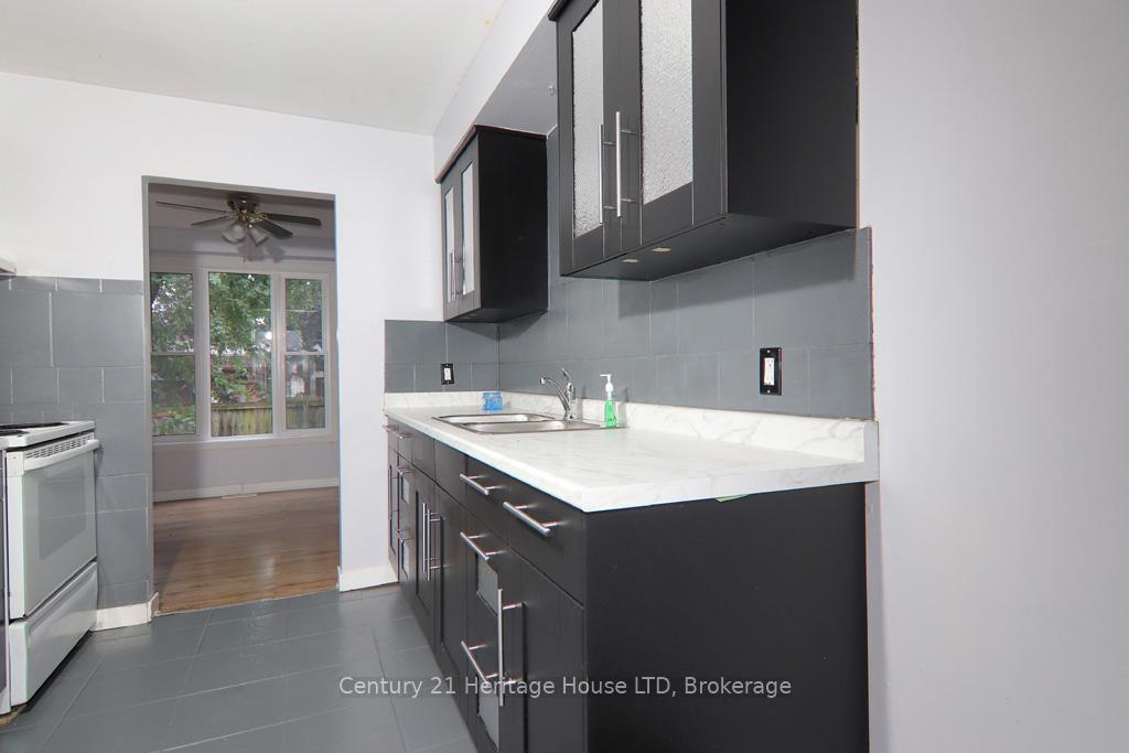 Photo 11 of 104 Tupper Drive, Thorold, Confederation Heights — HOMEH