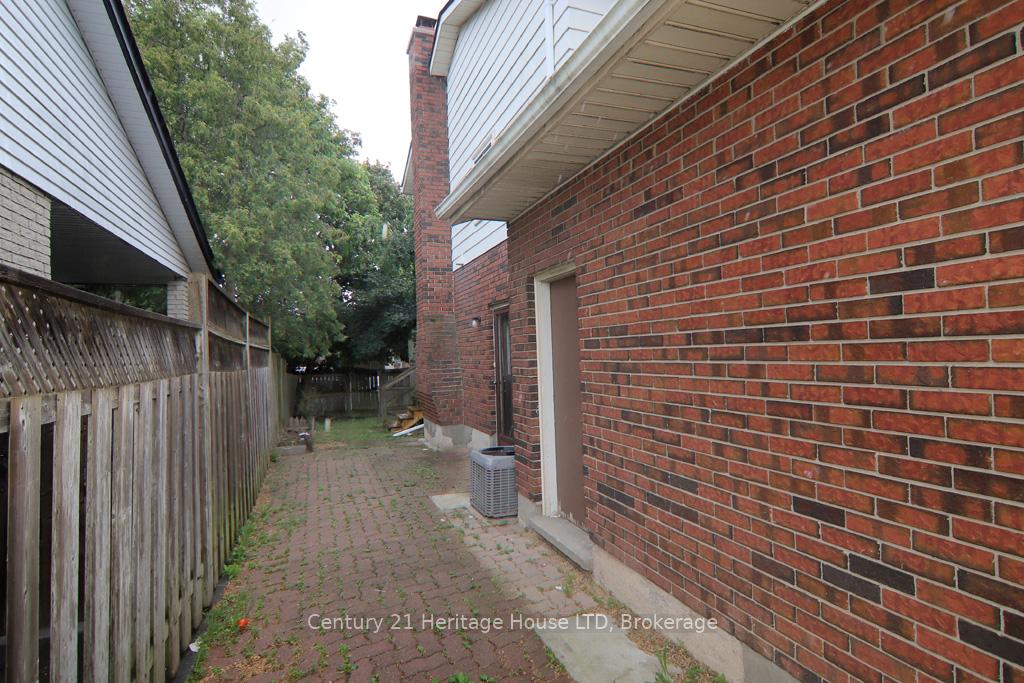 Photo 30 of 104 Tupper Drive, Thorold, Confederation Heights — HOMEH