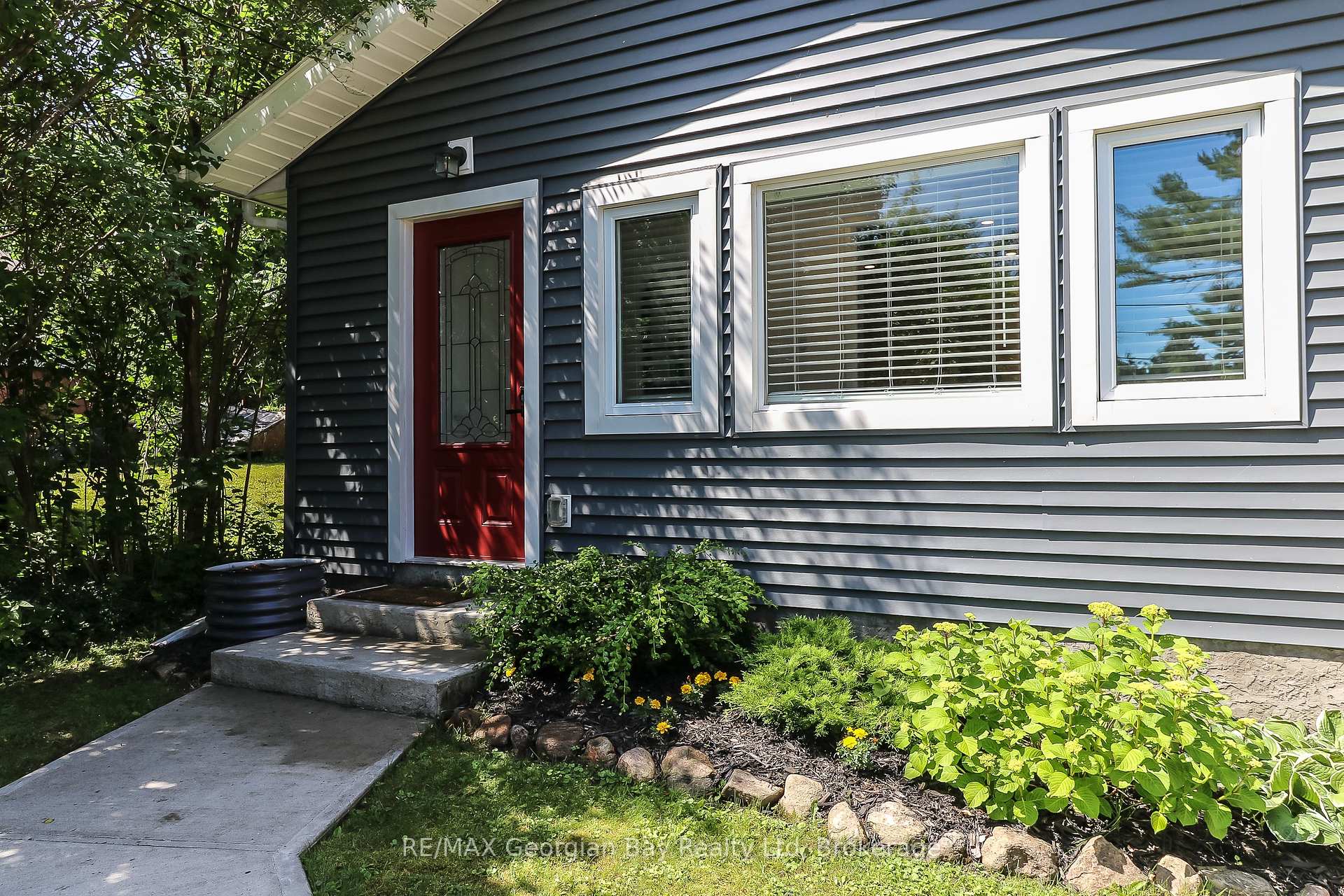 Photo 4 of 30 Oriole Street, Tay, Port McNicoll — HOMEH