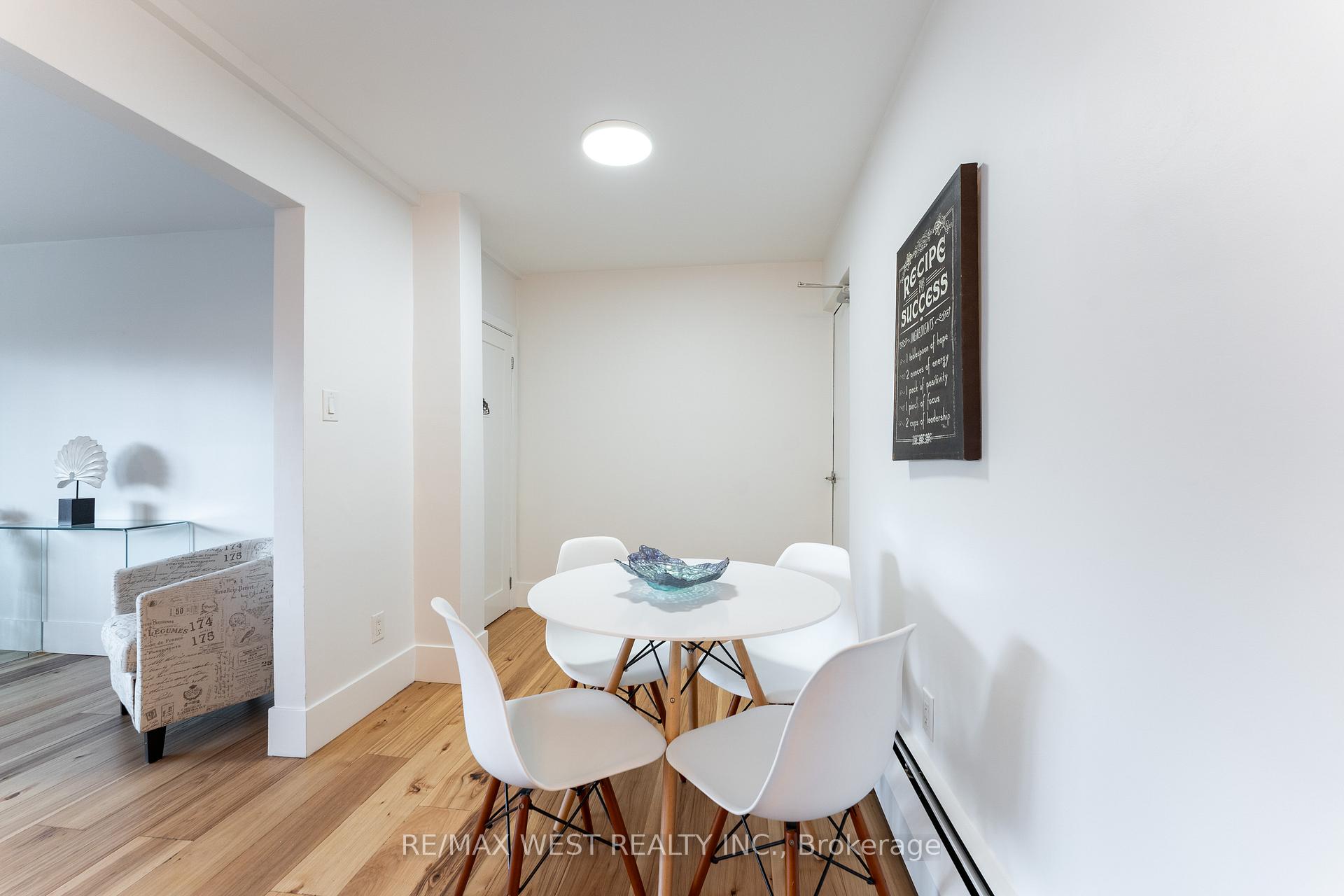 Photo 13 of 1024 Davenport Road, Toronto, Wychwood — HOMEH
