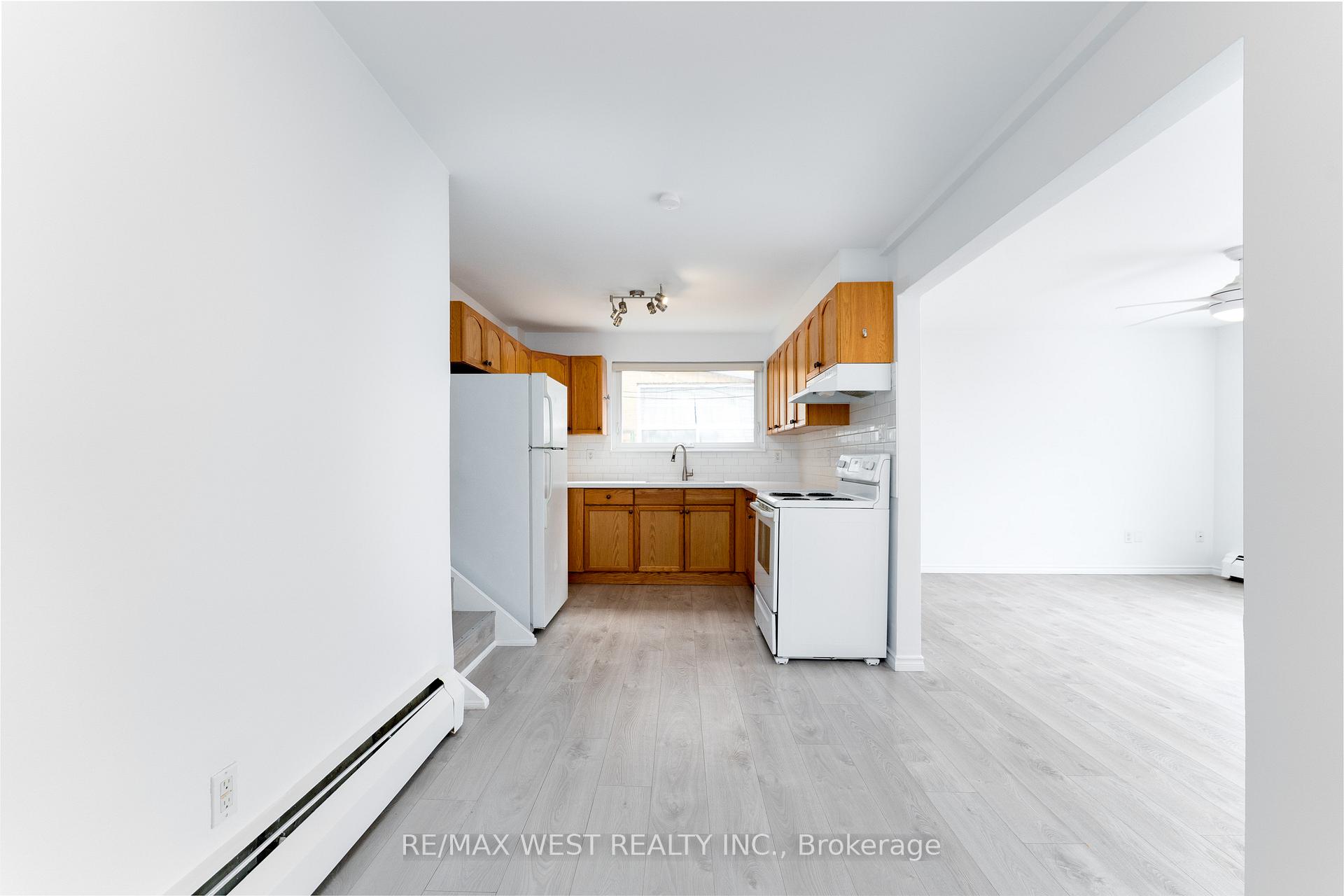 Photo 23 of 1024 Davenport Road, Toronto, Wychwood — HOMEH