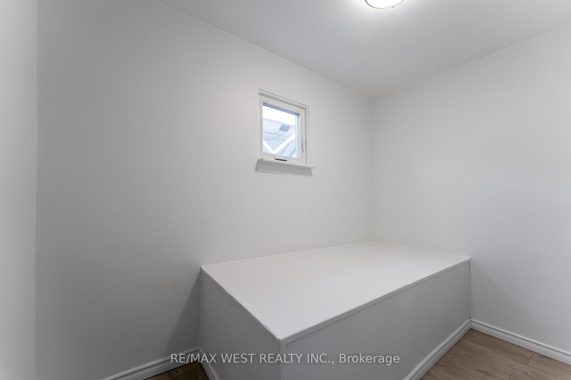 Photo 31 of 1024 Davenport Road, Toronto, Wychwood — HOMEH