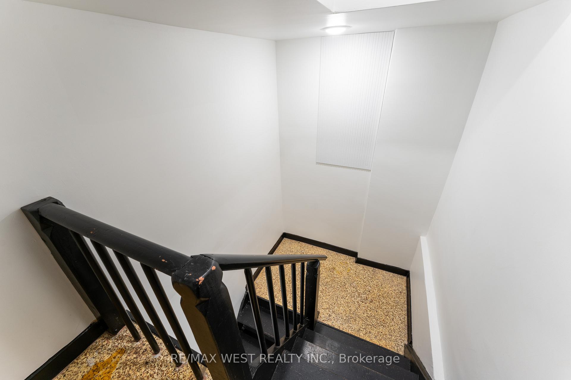 Photo 38 of 1024 Davenport Road, Toronto, Wychwood — HOMEH