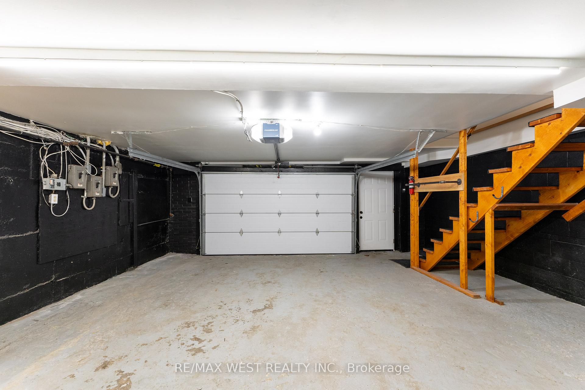 Photo 41 of 1024 Davenport Road, Toronto, Wychwood — HOMEH