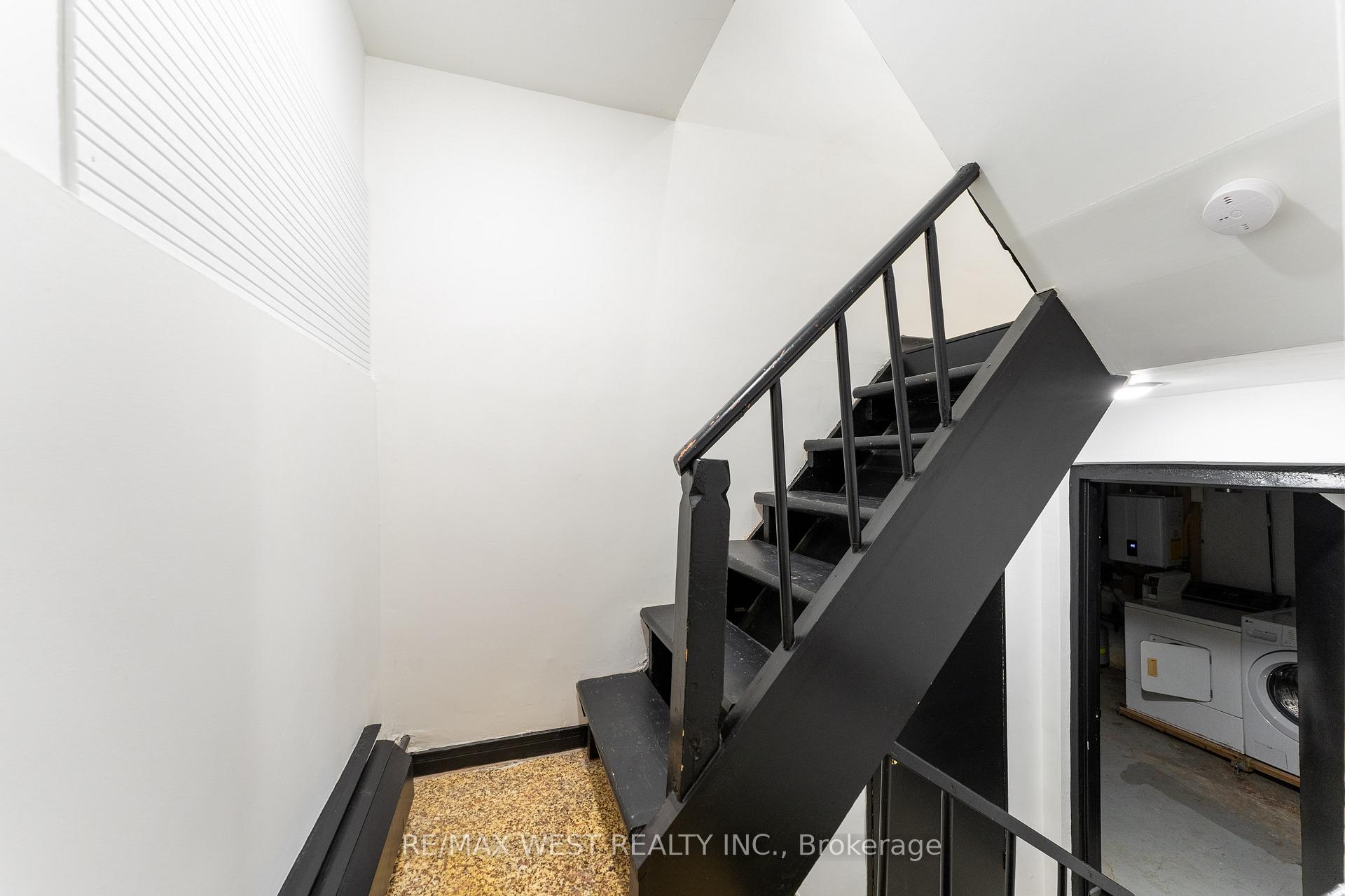 Photo 42 of 1024 Davenport Road, Toronto, Wychwood — HOMEH
