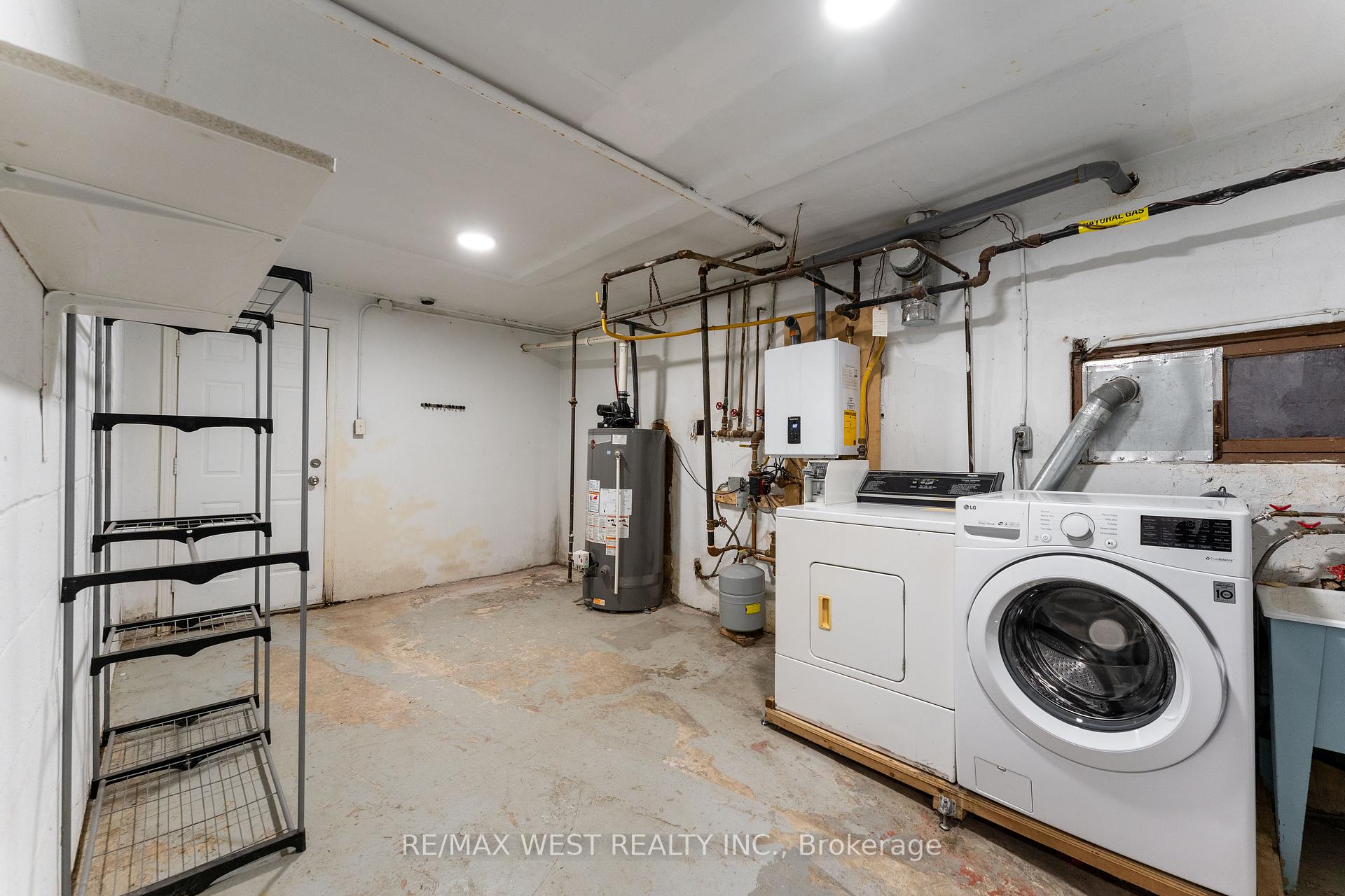 Photo 43 of 1024 Davenport Road, Toronto, Wychwood — HOMEH
