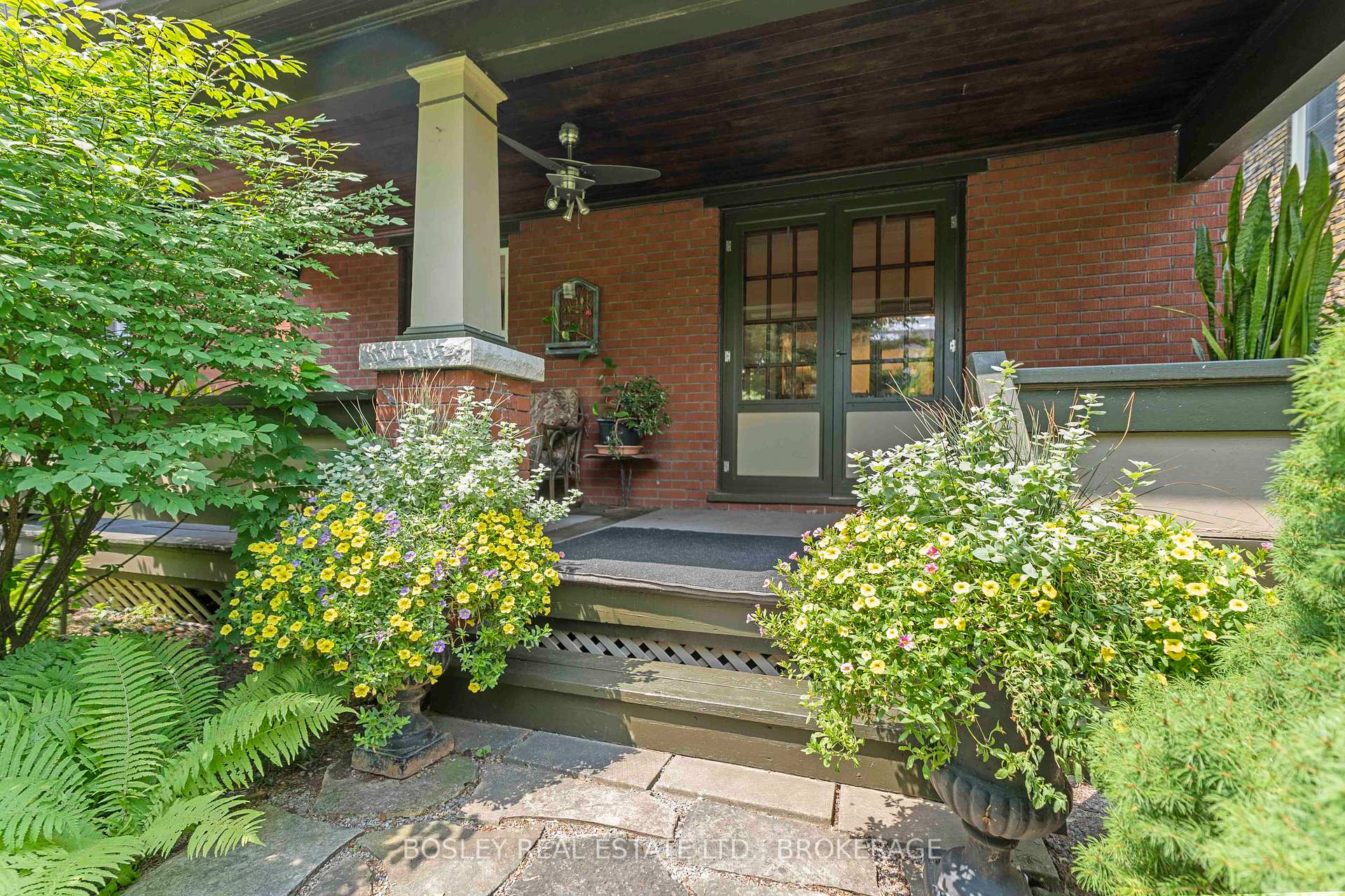Photo 2 of 31 Welland Street S, Thorold, Thorold Downtown — HOMEH
