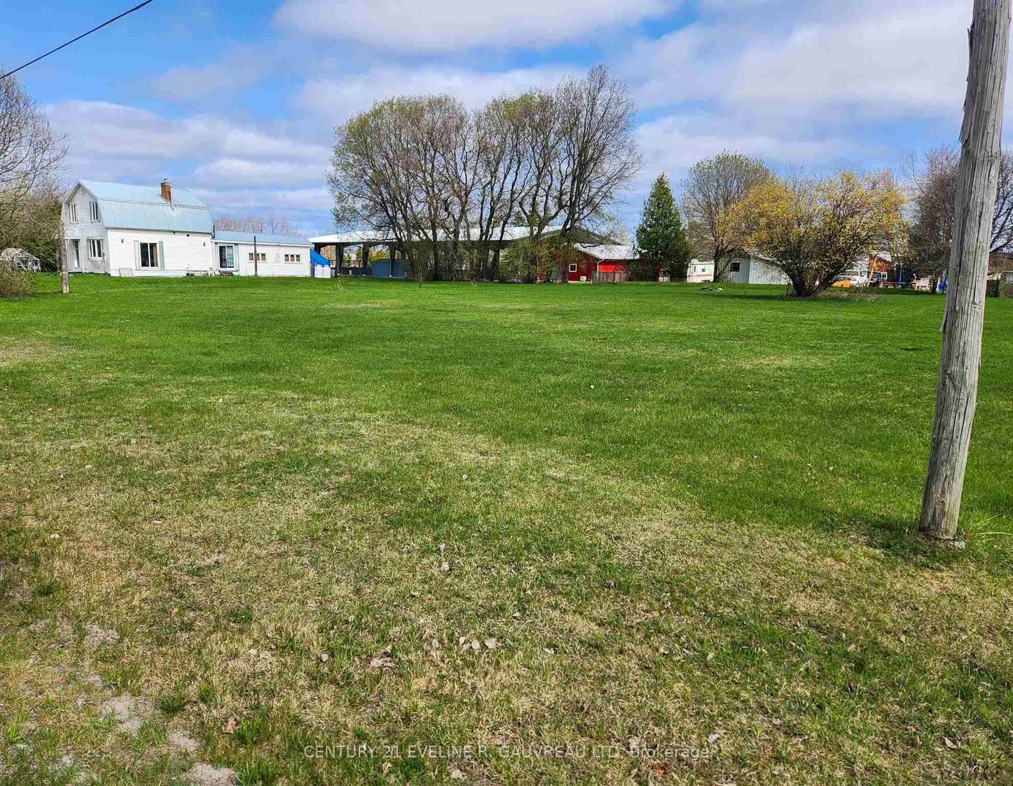 Photo 2 of 245-246 Fifth Street, Timiskaming, TIM - Outside - Rural — HOMEH