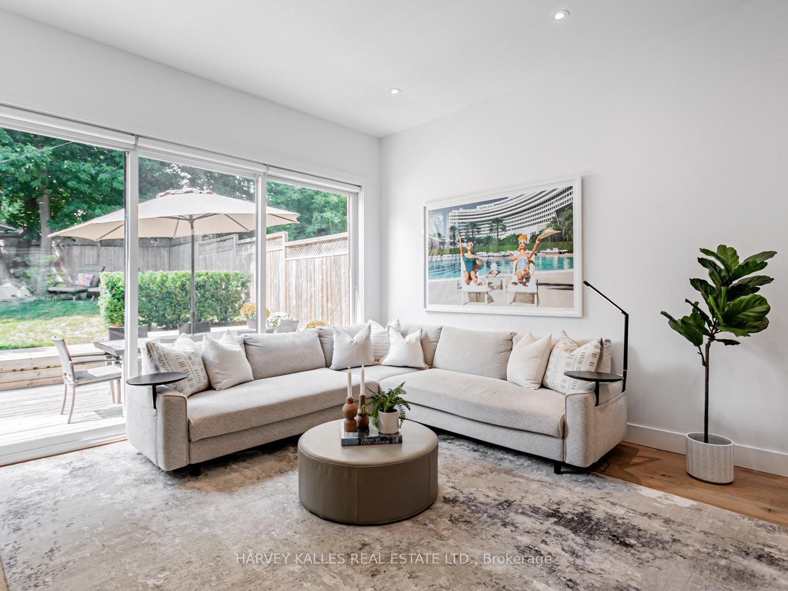Photo 10 of 12 Coates Avenue, Toronto, Oakwood Village — HOMEH