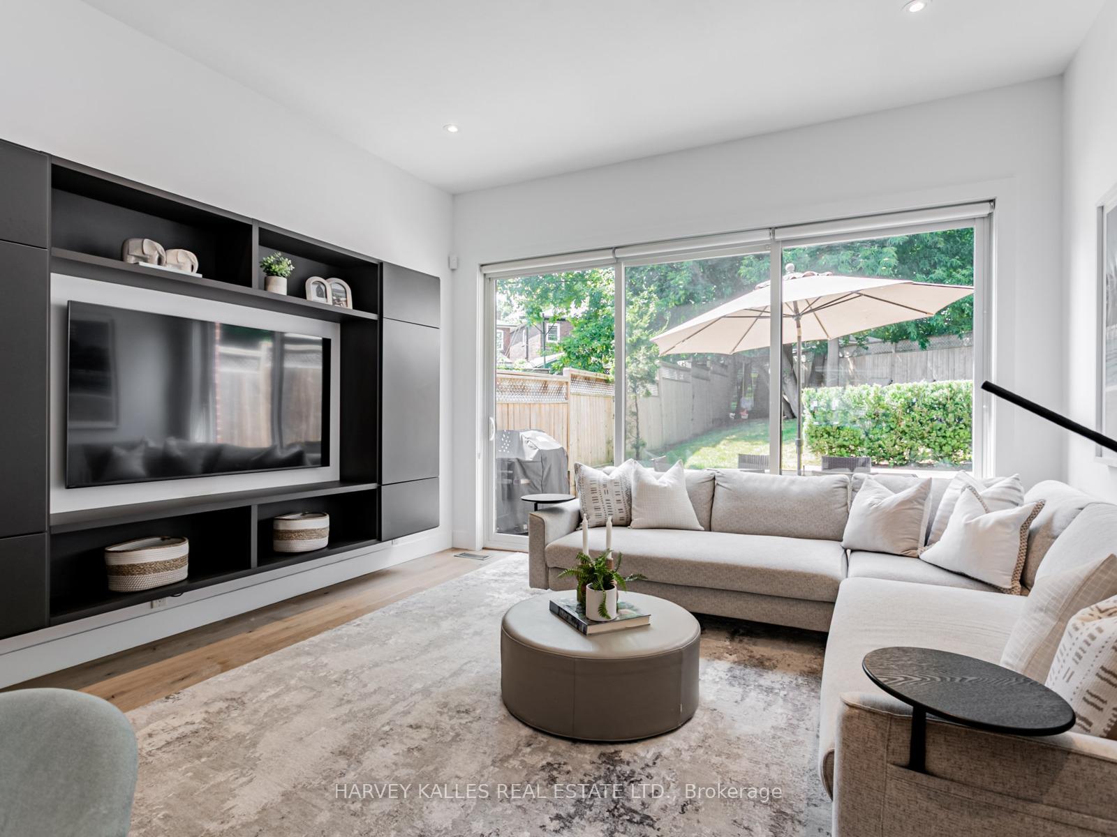 Photo 11 of 12 Coates Avenue, Toronto, Oakwood Village — HOMEH