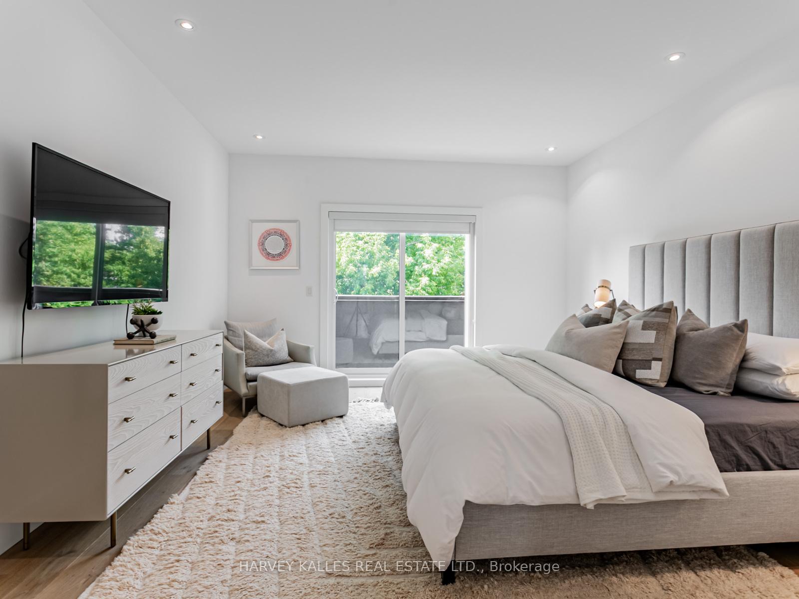 Photo 15 of 12 Coates Avenue, Toronto, Oakwood Village — HOMEH