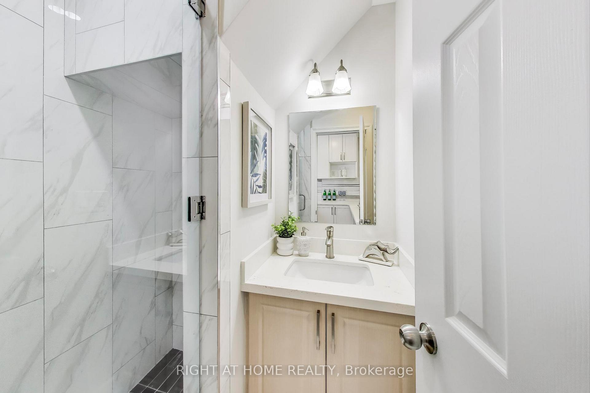 Photo 28 of 17 Weymouth Avenue, Toronto, Crescent Town — HOMEH