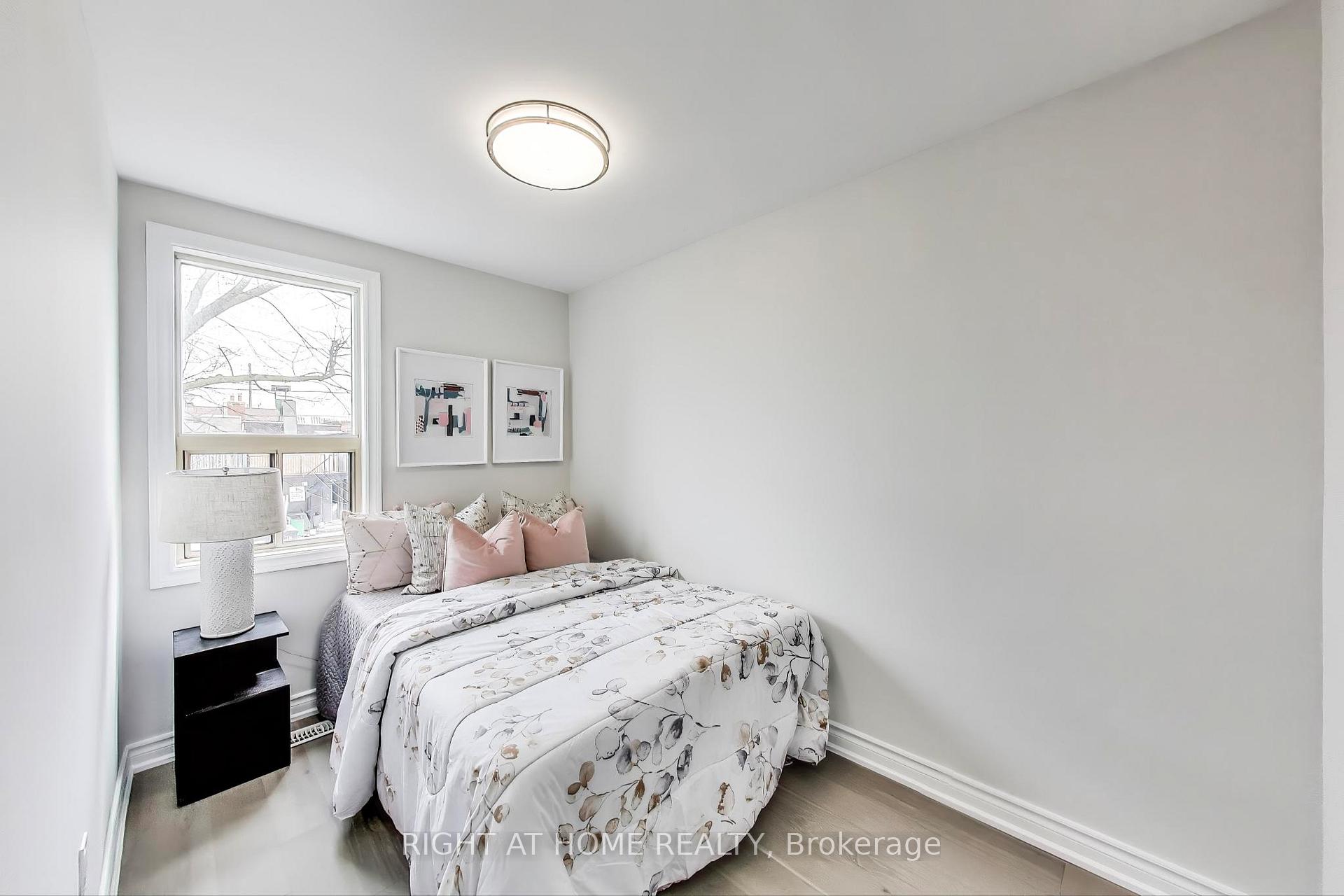 Photo 36 of 17 Weymouth Avenue, Toronto, Crescent Town — HOMEH