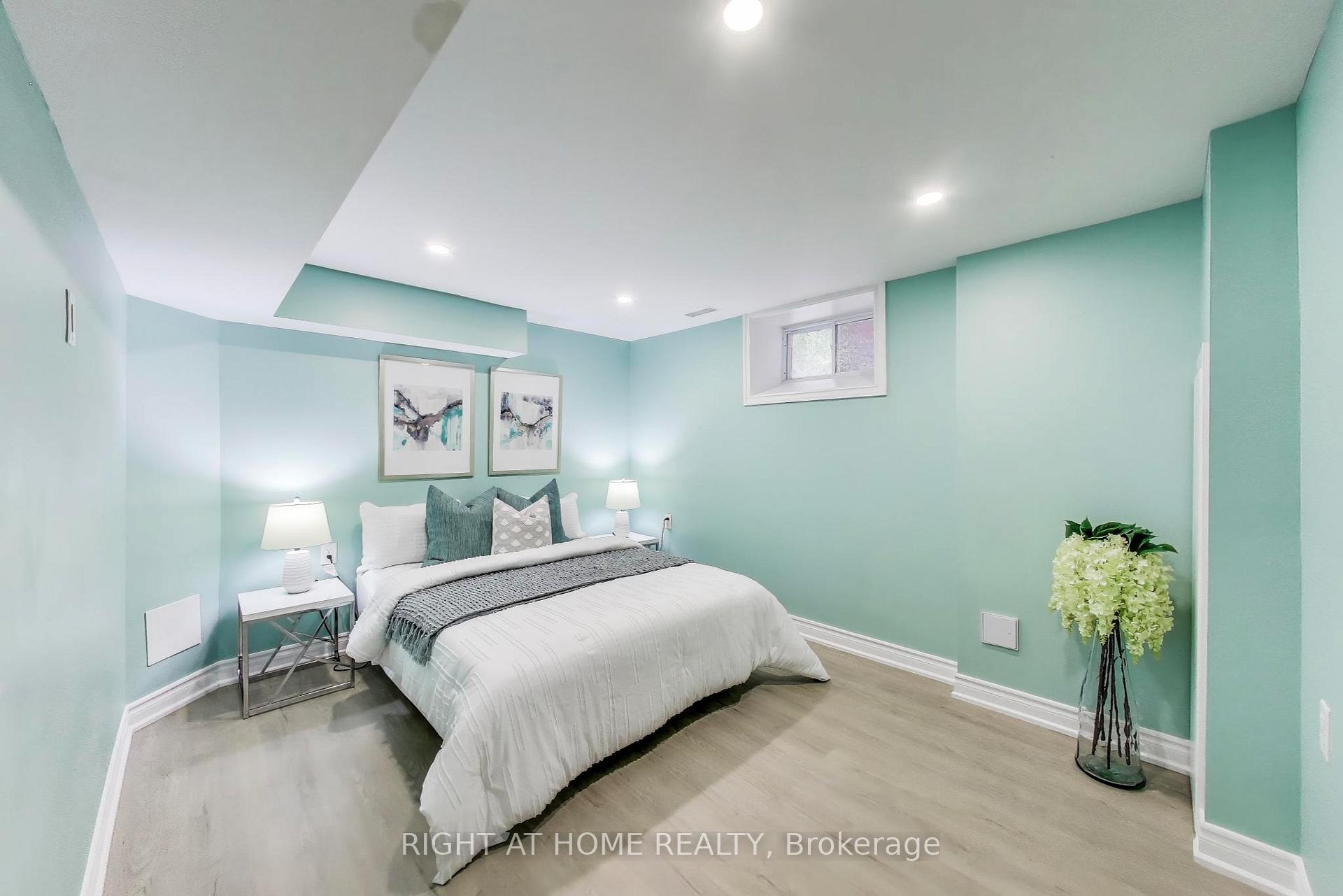 Photo 37 of 17 Weymouth Avenue, Toronto, Crescent Town — HOMEH