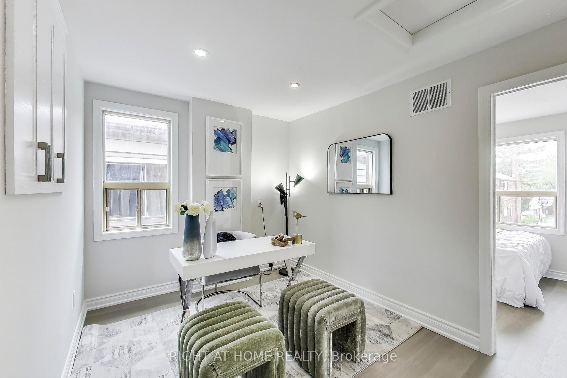 Photo 15 of 17 Weymouth Avenue, Toronto, Crescent Town — HOMEH