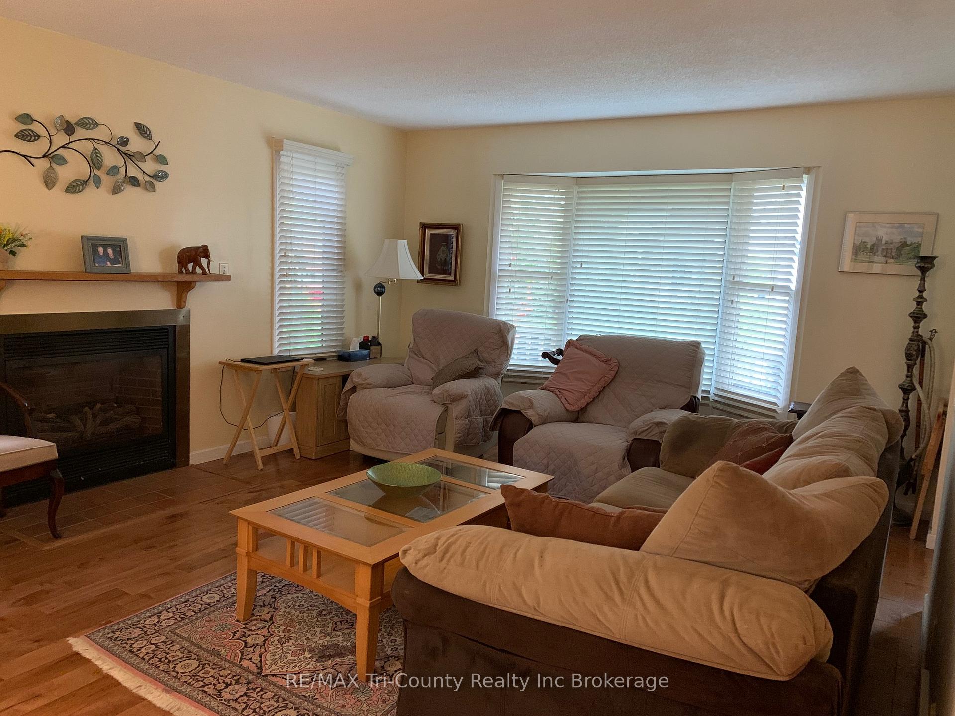 Photo 10 of 36 Sinclair Drive, Tillsonburg — HOMEH