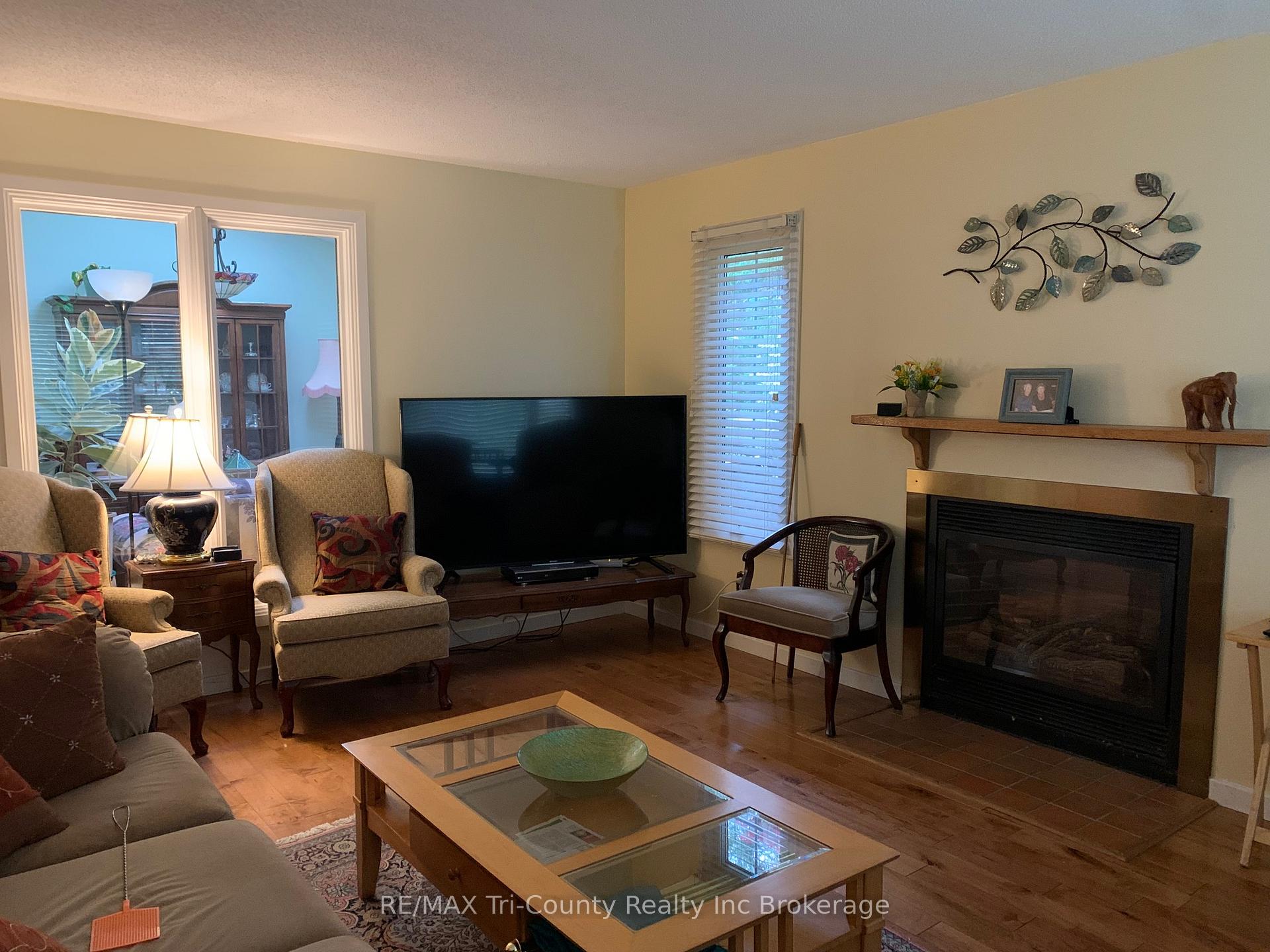 Photo 11 of 36 Sinclair Drive, Tillsonburg — HOMEH