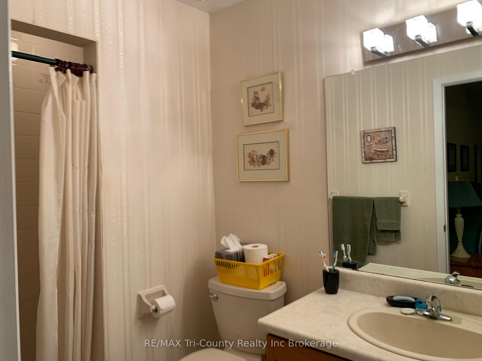 Photo 18 of 36 Sinclair Drive, Tillsonburg — HOMEH