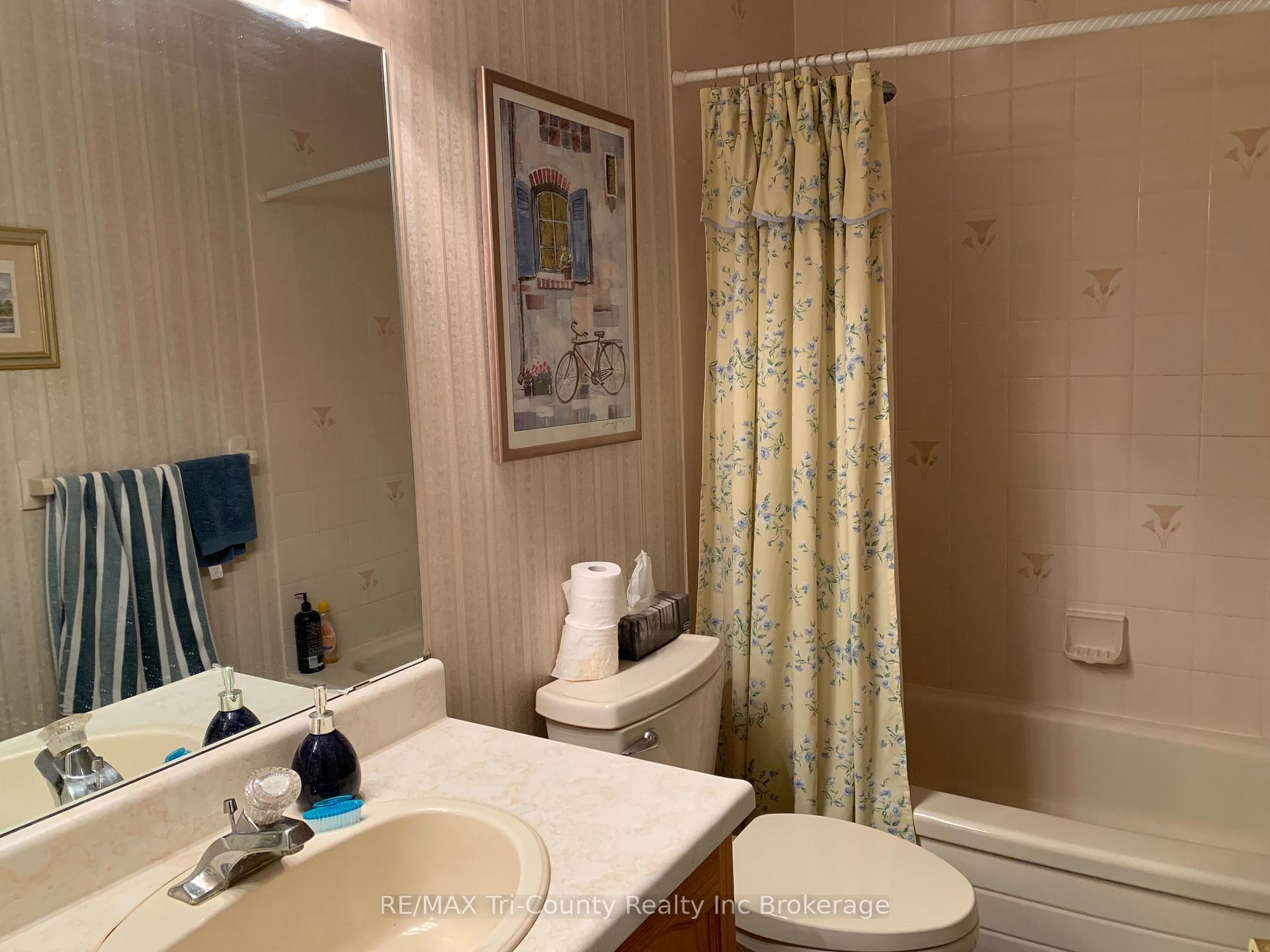 Photo 21 of 36 Sinclair Drive, Tillsonburg — HOMEH