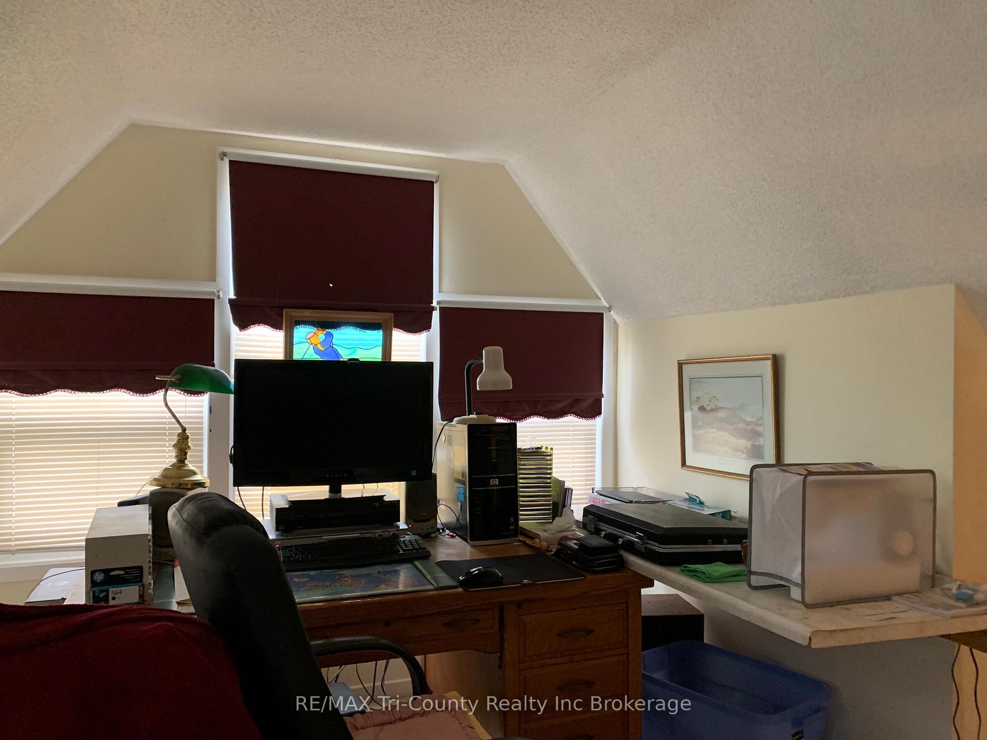 Photo 23 of 36 Sinclair Drive, Tillsonburg — HOMEH