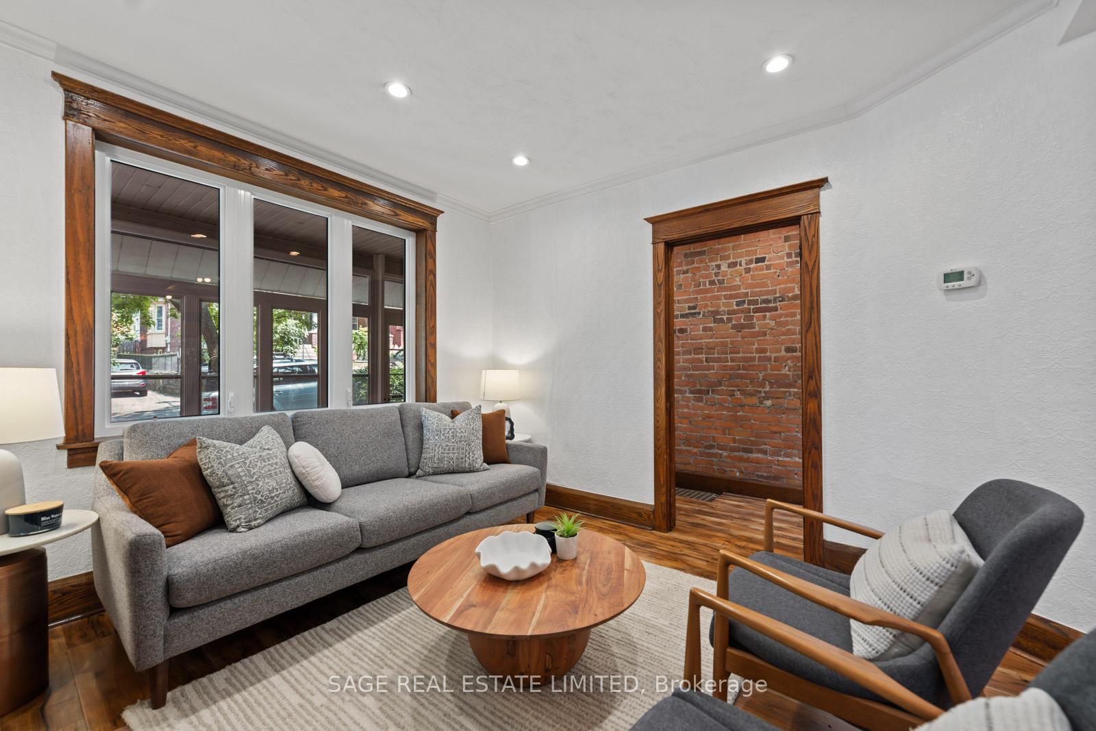 Photo 4 of 106 Bellefair Avenue, Toronto, The Beaches — HOMEH