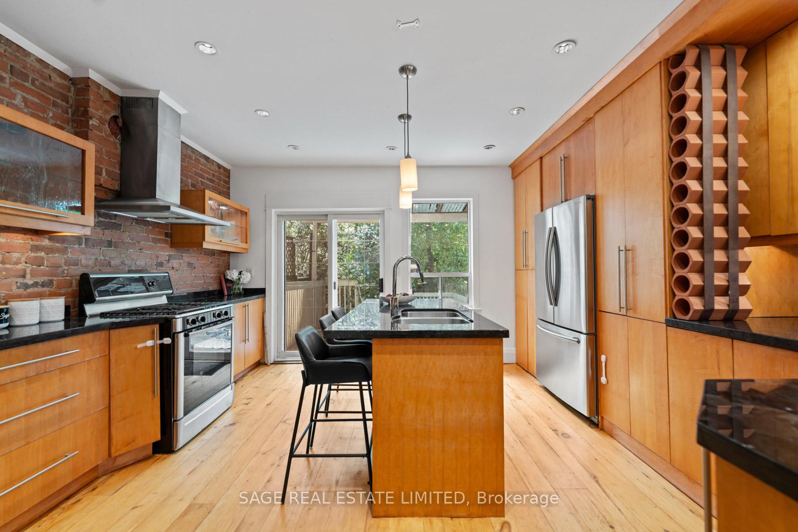 Photo 10 of 106 Bellefair Avenue, Toronto, The Beaches — HOMEH