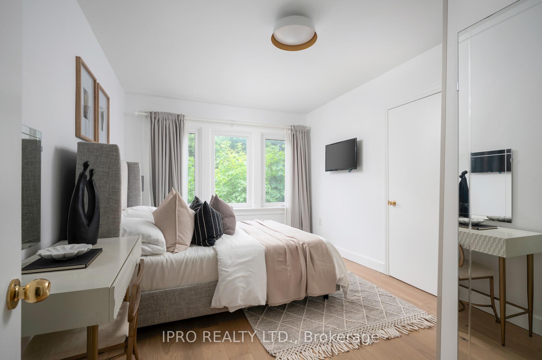 Photo 67 of 273 Strathmore Boulevard, Toronto, Danforth — HOMEH