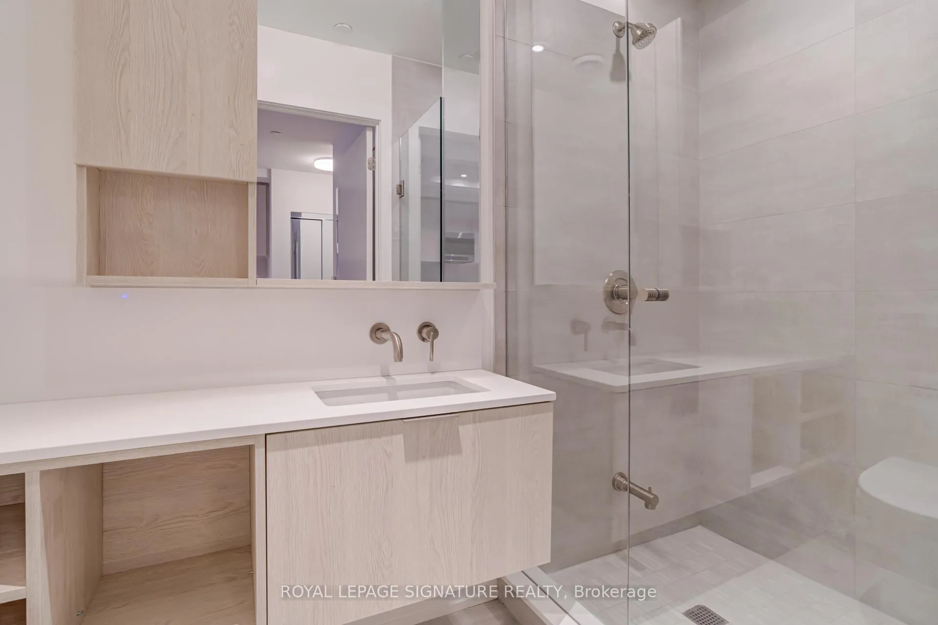 Photo 13 of Unit 1606S, 110 Broadway Avenue, Toronto, Mount Pleasant West — HOMEH