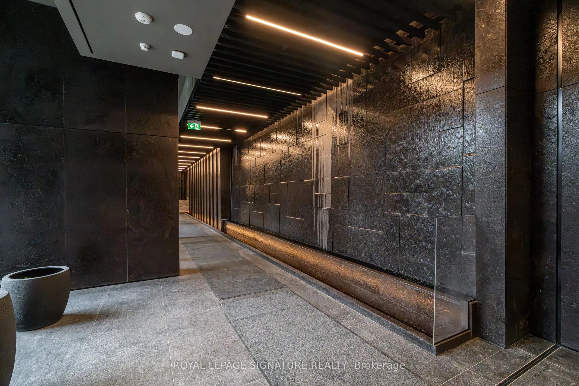 Photo 20 of Unit 1606S, 110 Broadway Avenue, Toronto, Mount Pleasant West — HOMEH