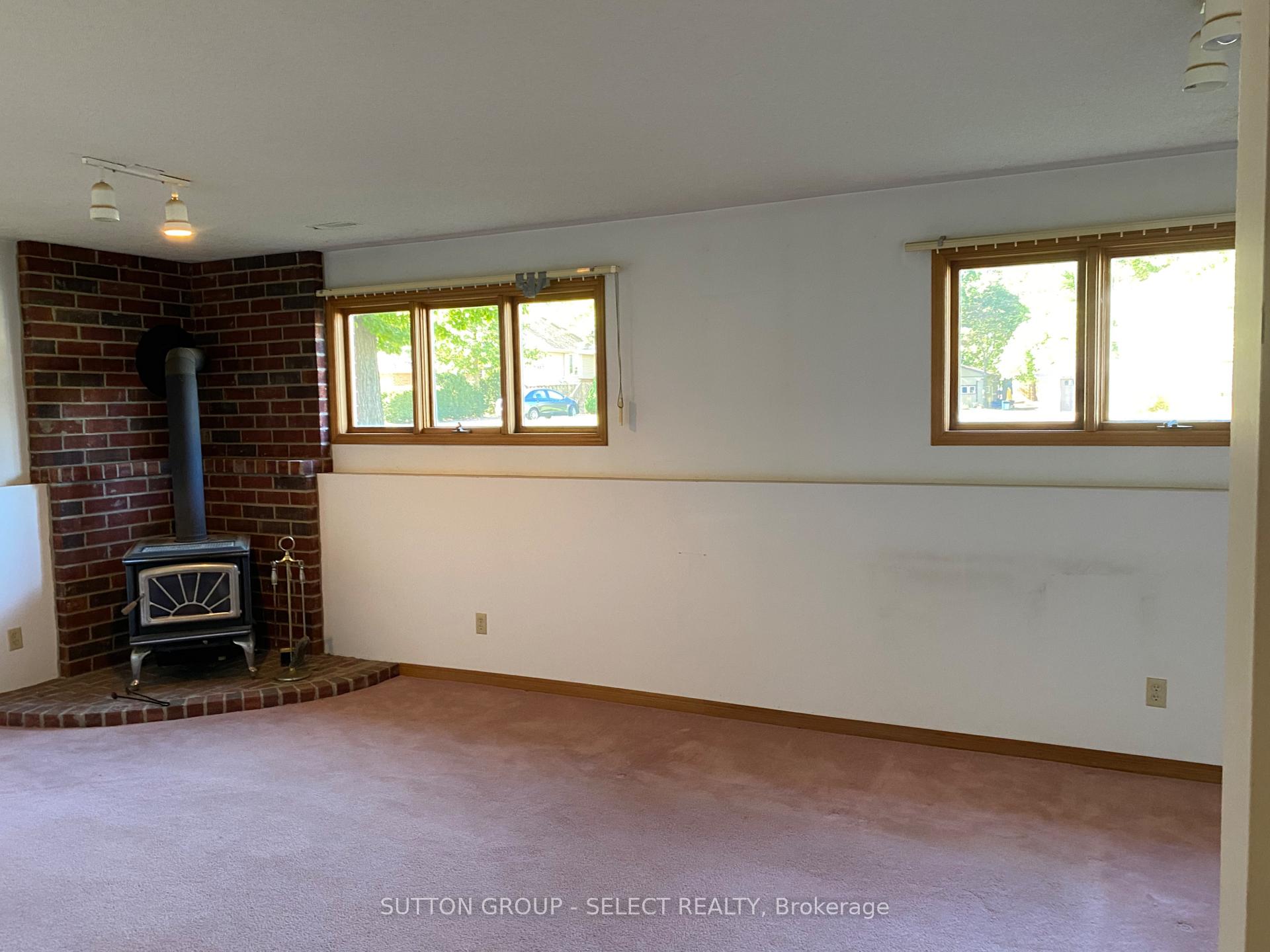 Photo 19 of 8579 Glendon Drive, Strathroy-Caradoc, Mount Brydges — HOMEH