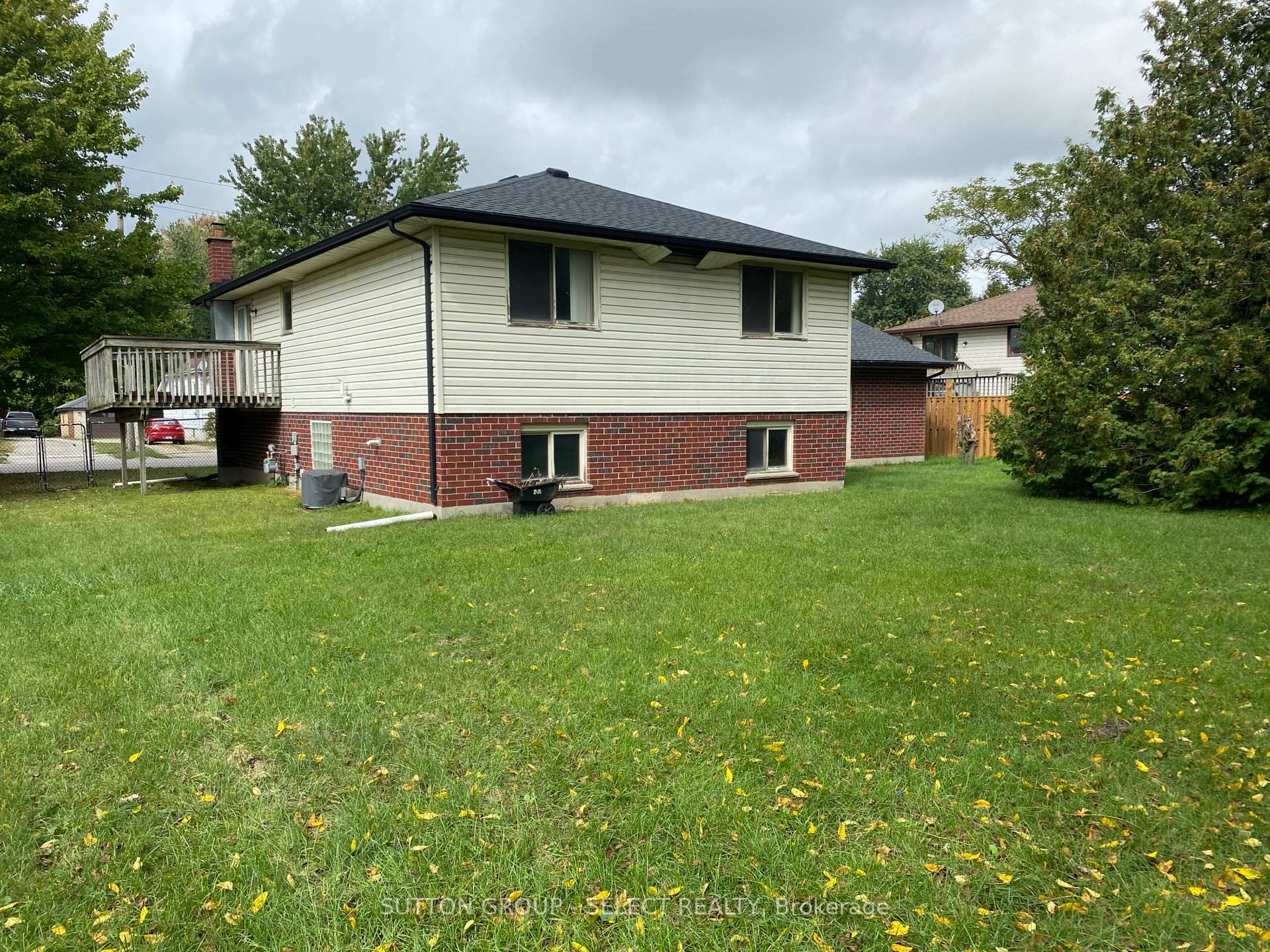 Photo 26 of 8579 Glendon Drive, Strathroy-Caradoc, Mount Brydges — HOMEH