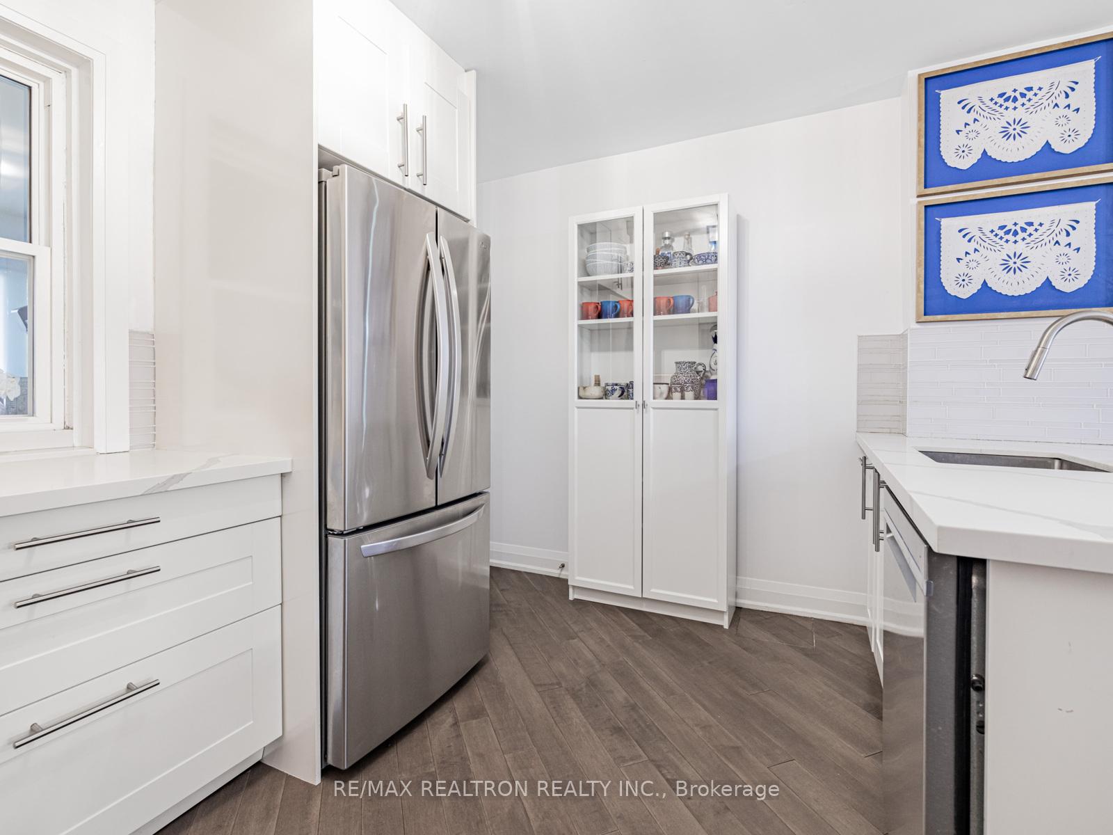 Photo 4 of 640 Winona Drive, Toronto, Oakwood Village — HOMEH