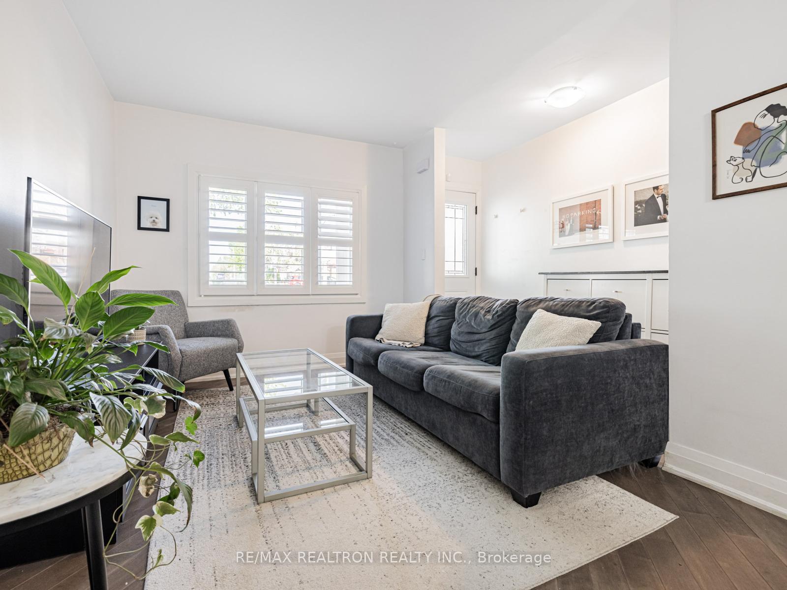 Photo 11 of 640 Winona Drive, Toronto, Oakwood Village — HOMEH