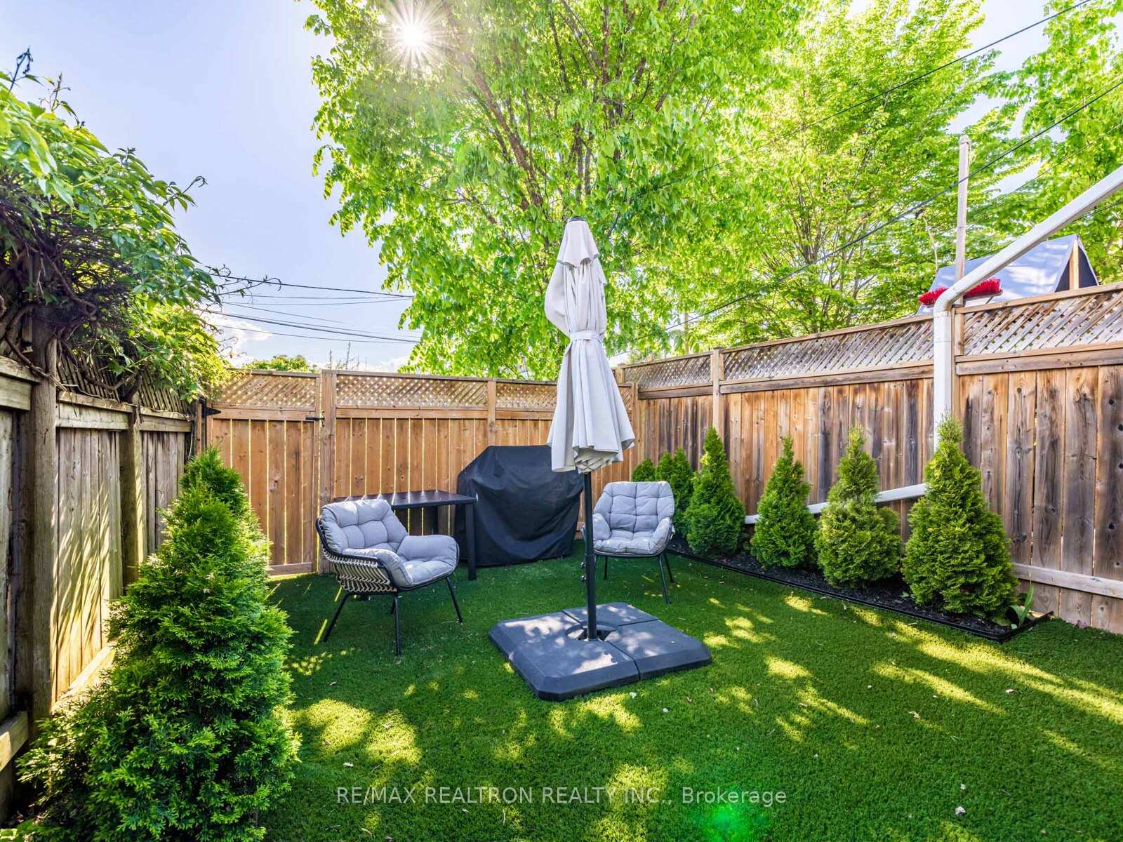Photo 25 of 640 Winona Drive, Toronto, Oakwood Village — HOMEH