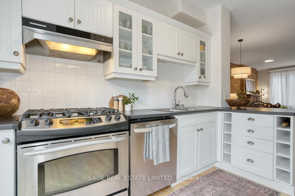 Photo 14 of 45 Palmerston Gardens, Toronto, The Annex — HOMEH