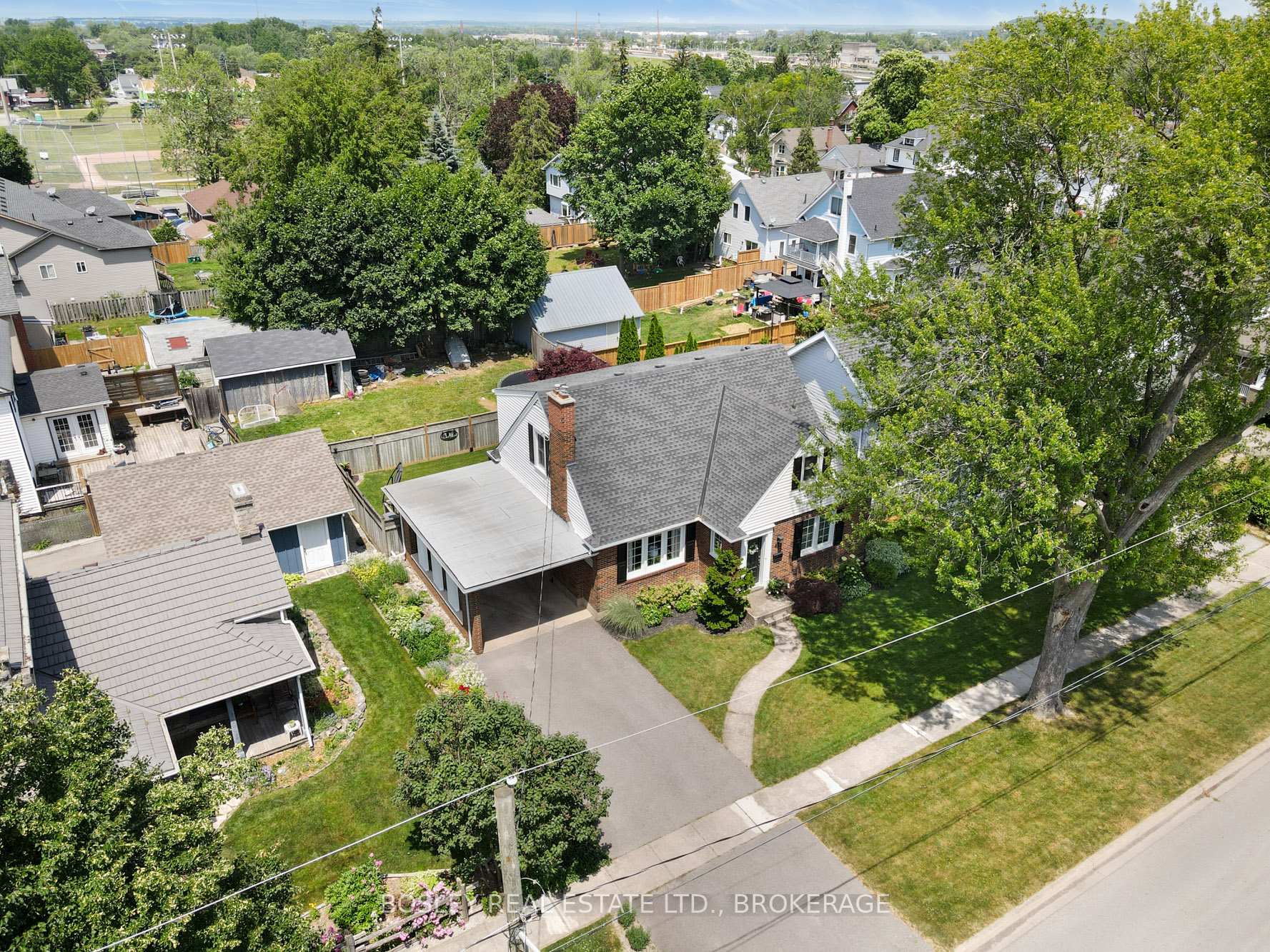 Photo 15 of 14 Vine Street, Thorold, Thorold Downtown — HOMEH