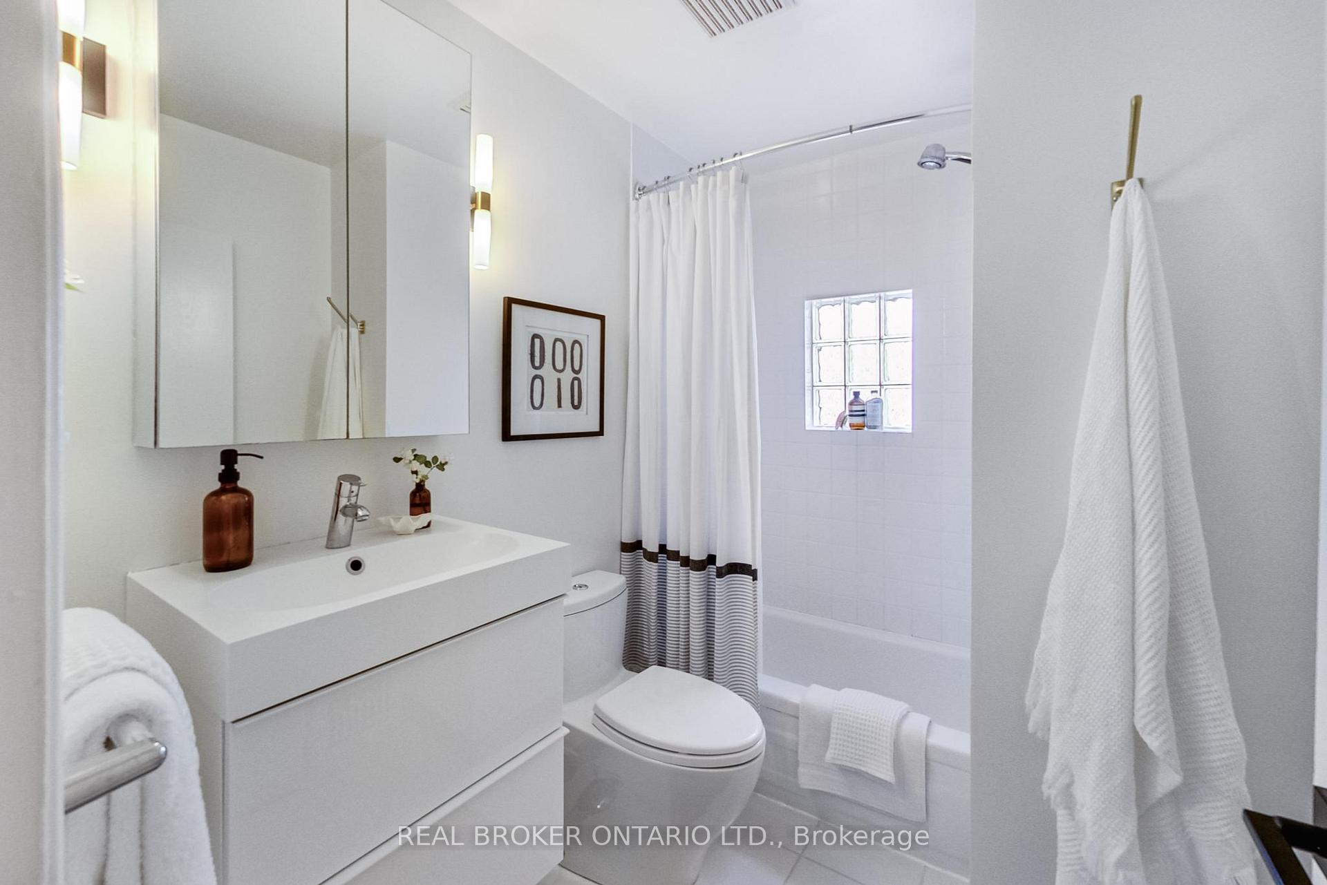 Photo 1 of 5 Queen Victoria Street, Toronto, Blake-Jones — HOMEH