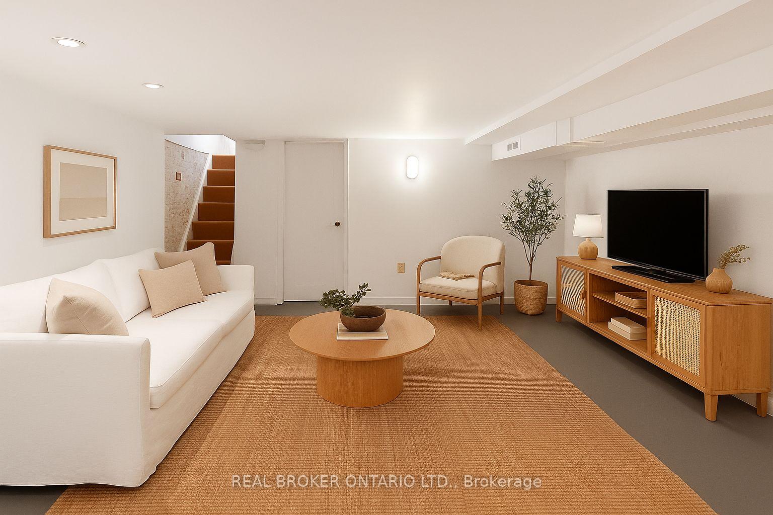 Photo 13 of 5 Queen Victoria Street, Toronto, Blake-Jones — HOMEH