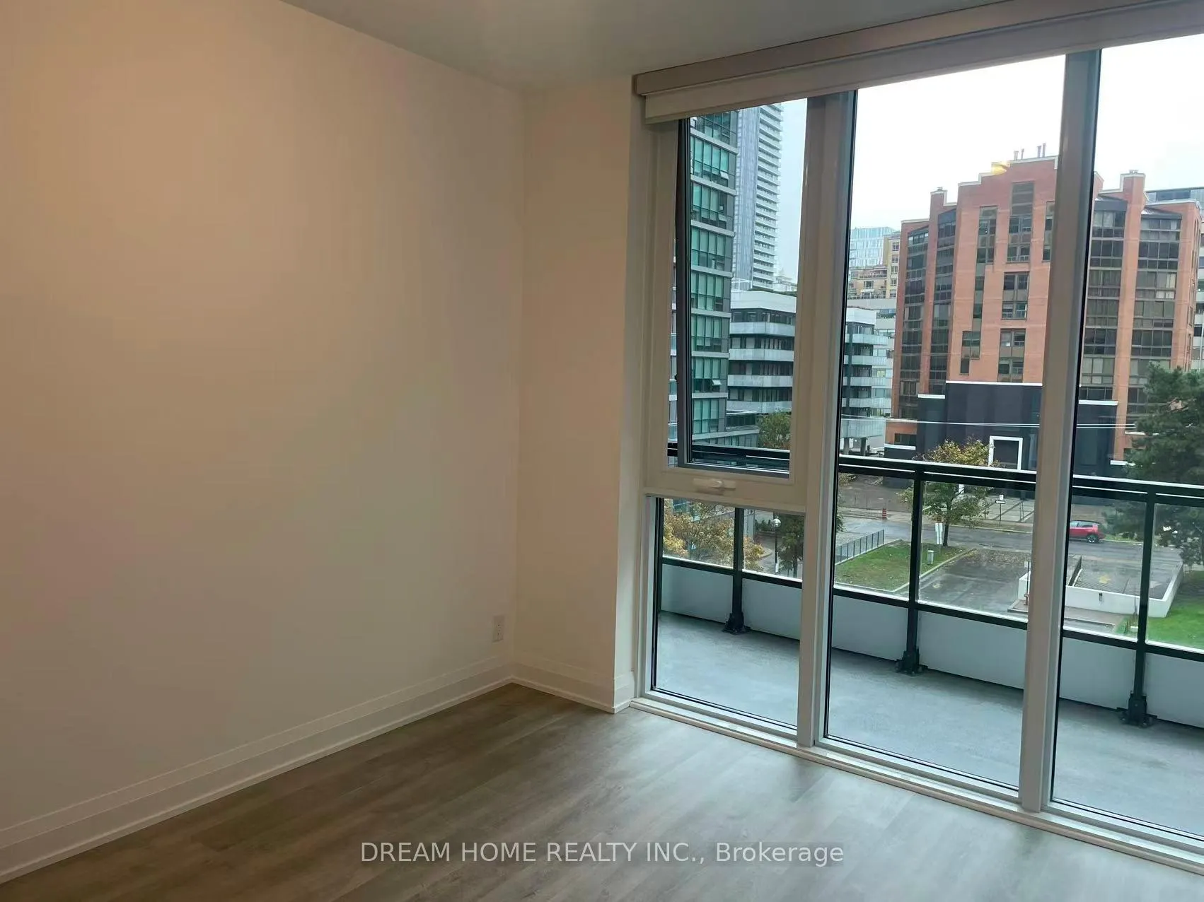 Photo 6 of Unit 408, 65 Broadway Avenue, Toronto, Mount Pleasant West — HOMEH