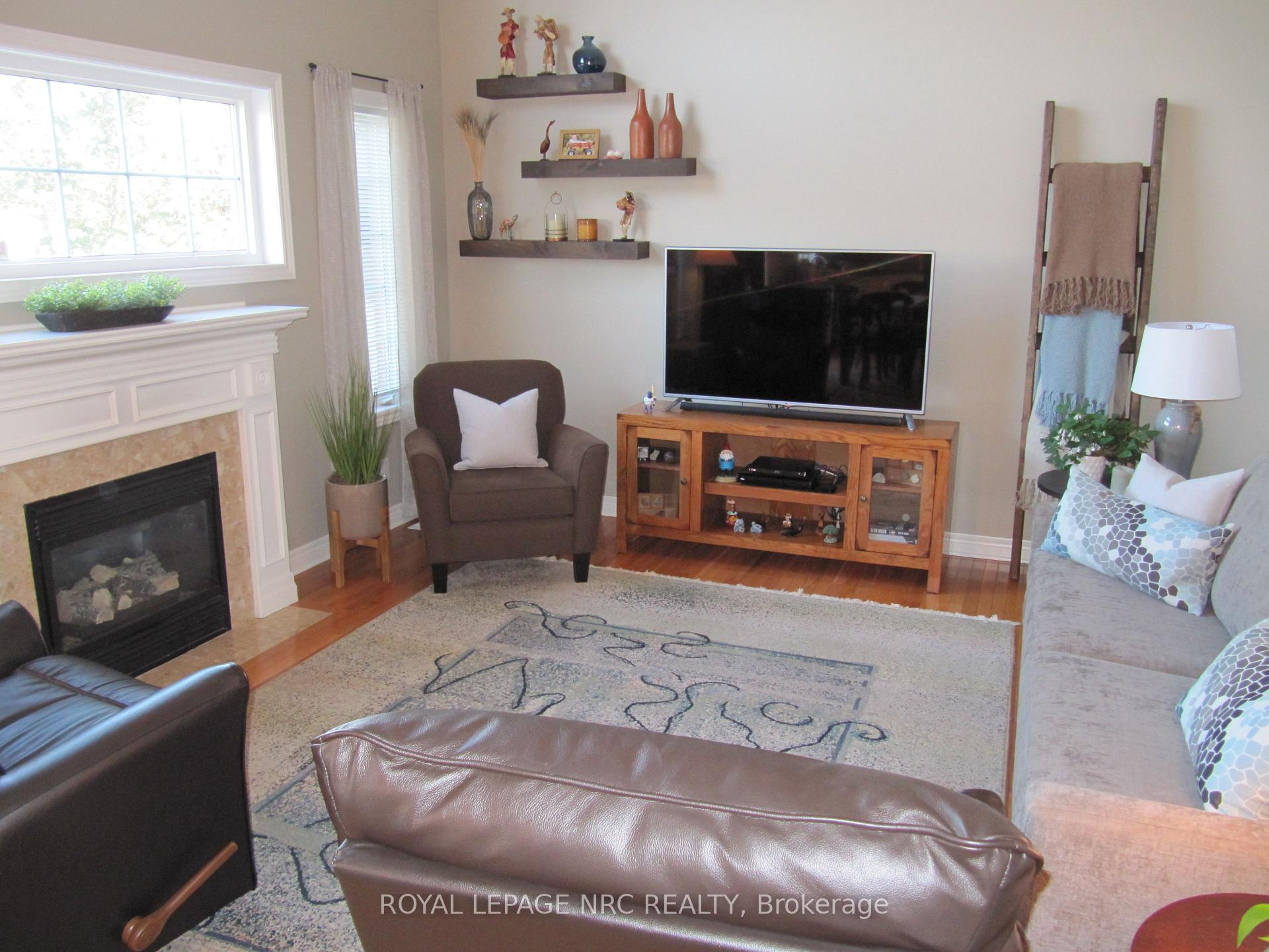 Photo 17 of 36 Honey Locust Circle, Thorold, Confederation Heights — HOMEH