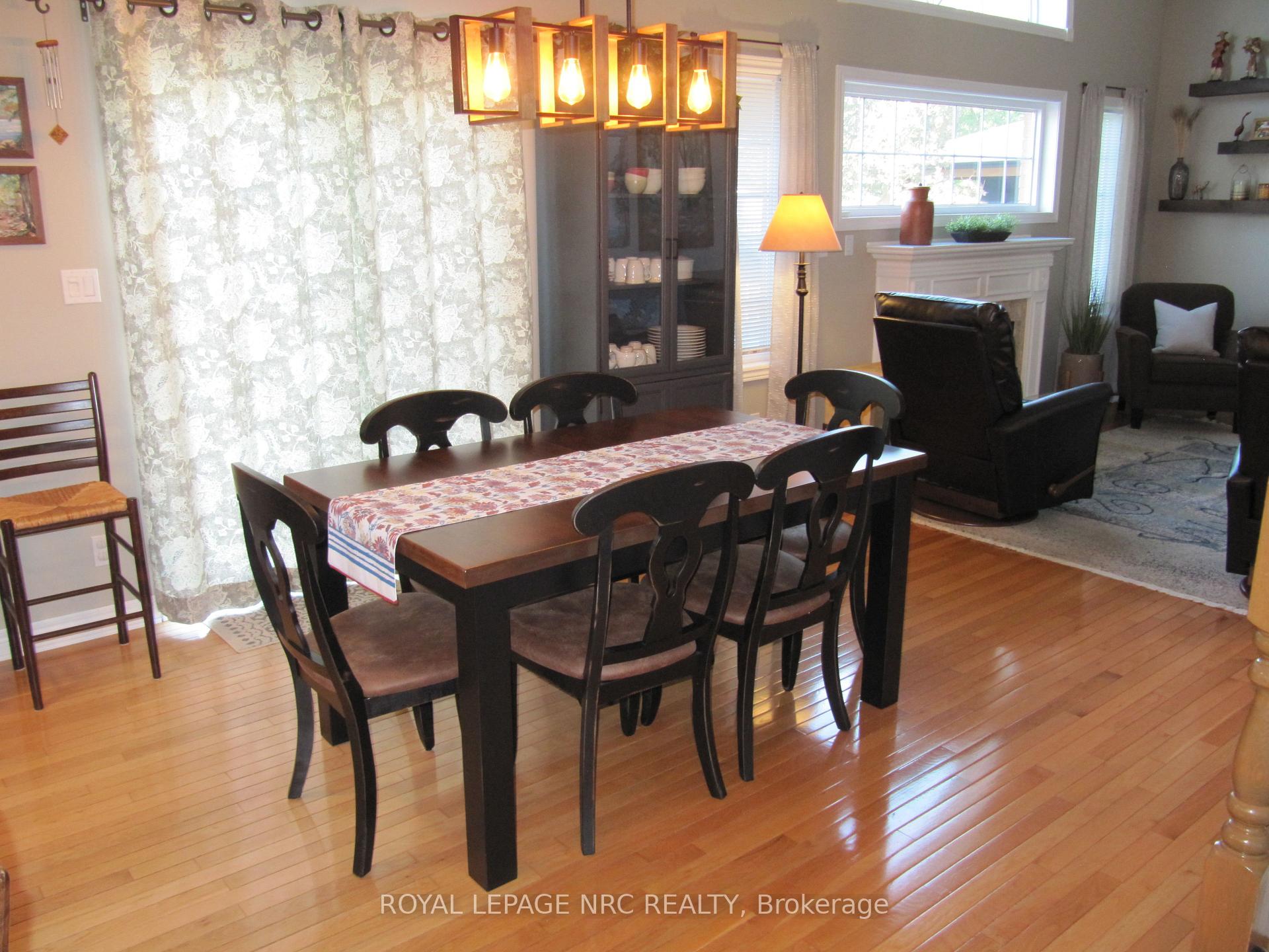 Photo 20 of 36 Honey Locust Circle, Thorold, Confederation Heights — HOMEH