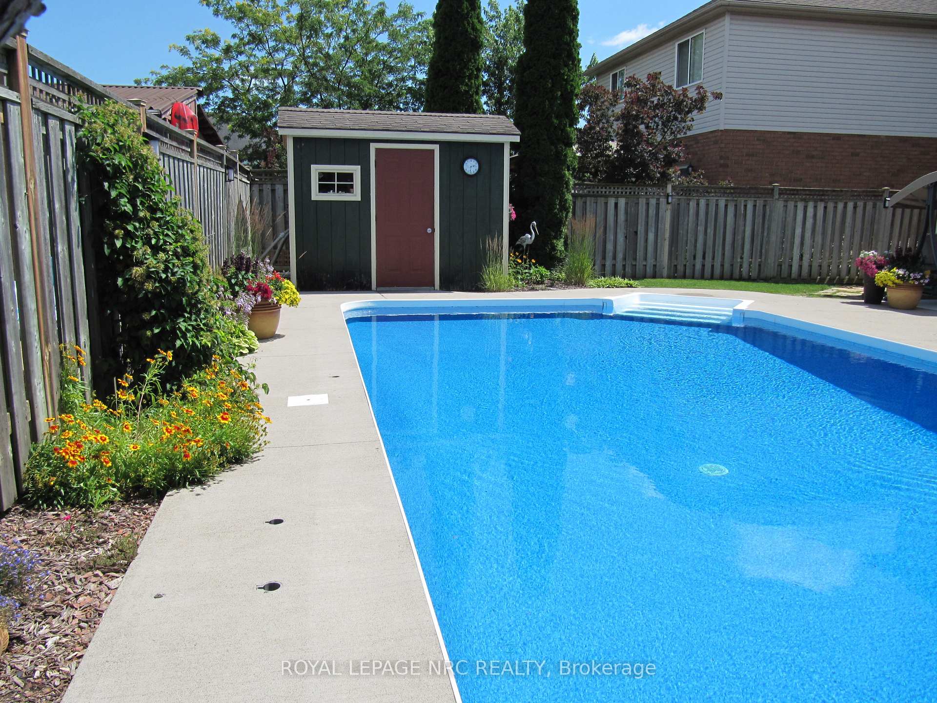 Photo 37 of 36 Honey Locust Circle, Thorold, Confederation Heights — HOMEH