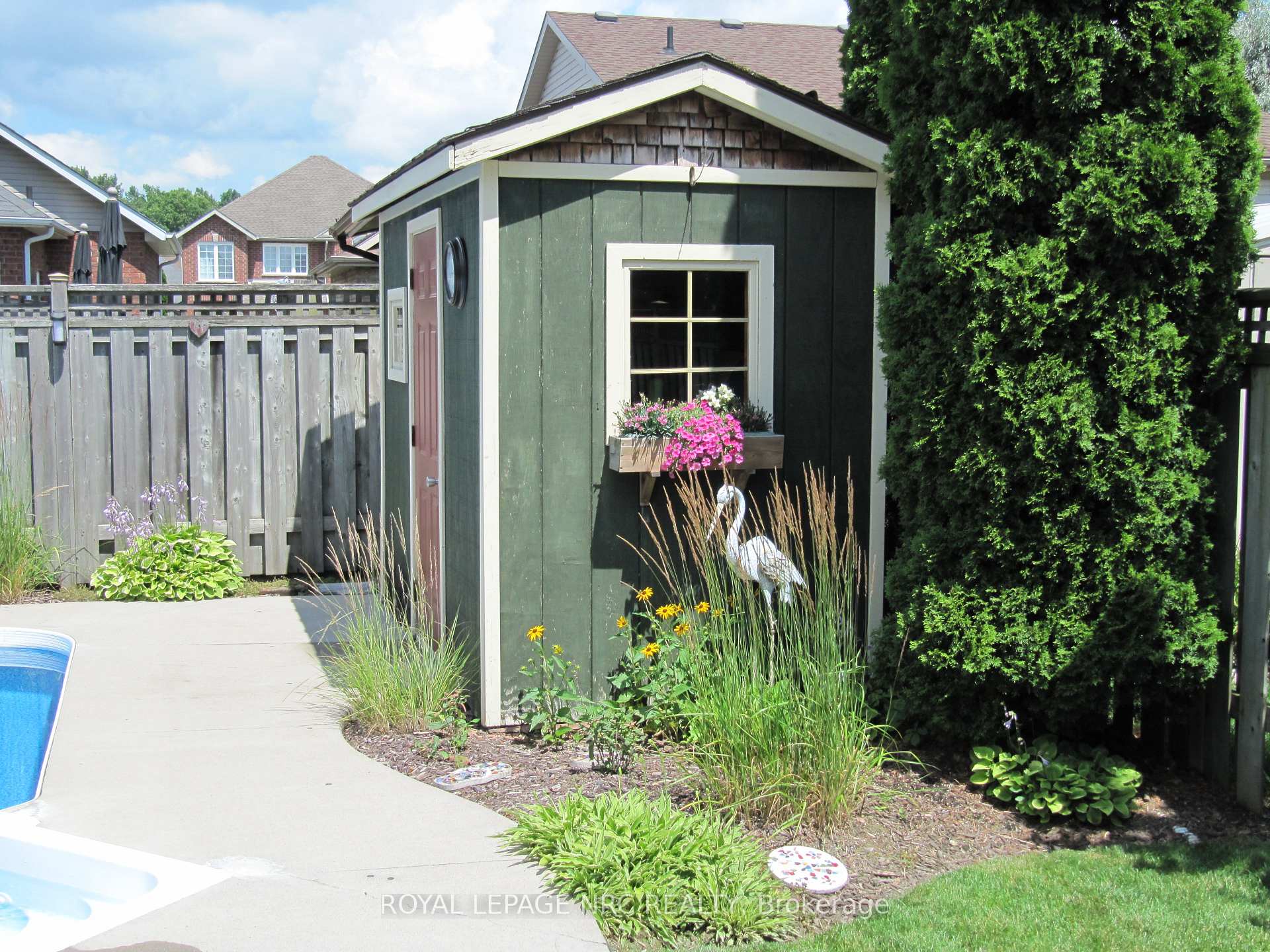 Photo 38 of 36 Honey Locust Circle, Thorold, Confederation Heights — HOMEH