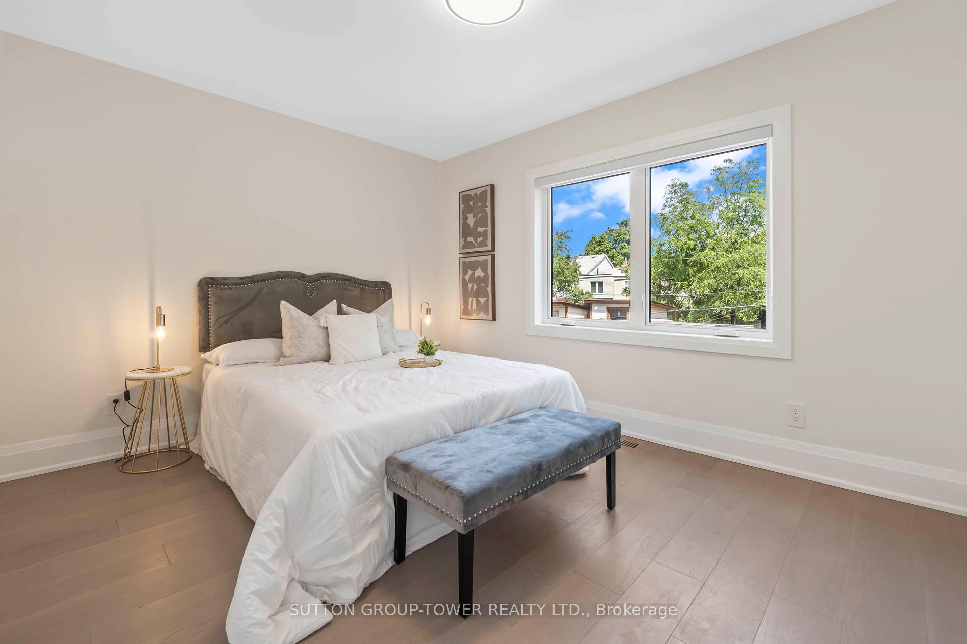 Photo 21 of 20 Strathmore Boulevard, Toronto, Danforth — HOMEH