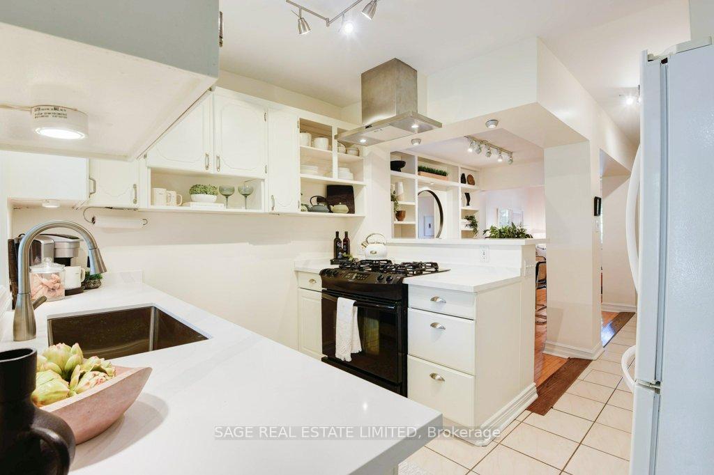 Photo 11 of 36 Alameda Avenue, Toronto, Oakwood Village — HOMEH