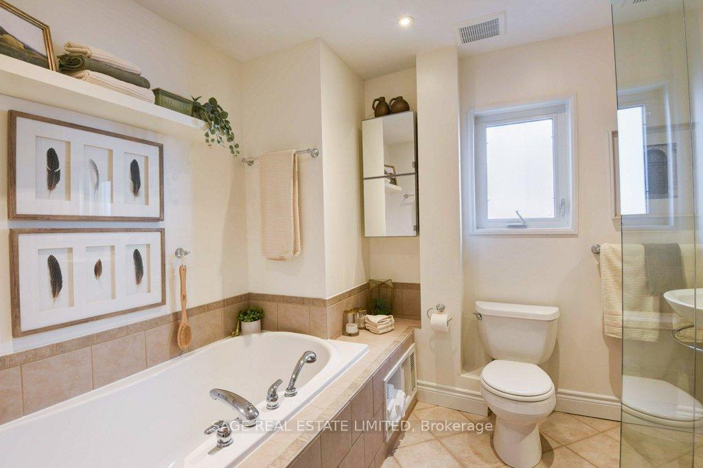 Photo 28 of 36 Alameda Avenue, Toronto, Oakwood Village — HOMEH